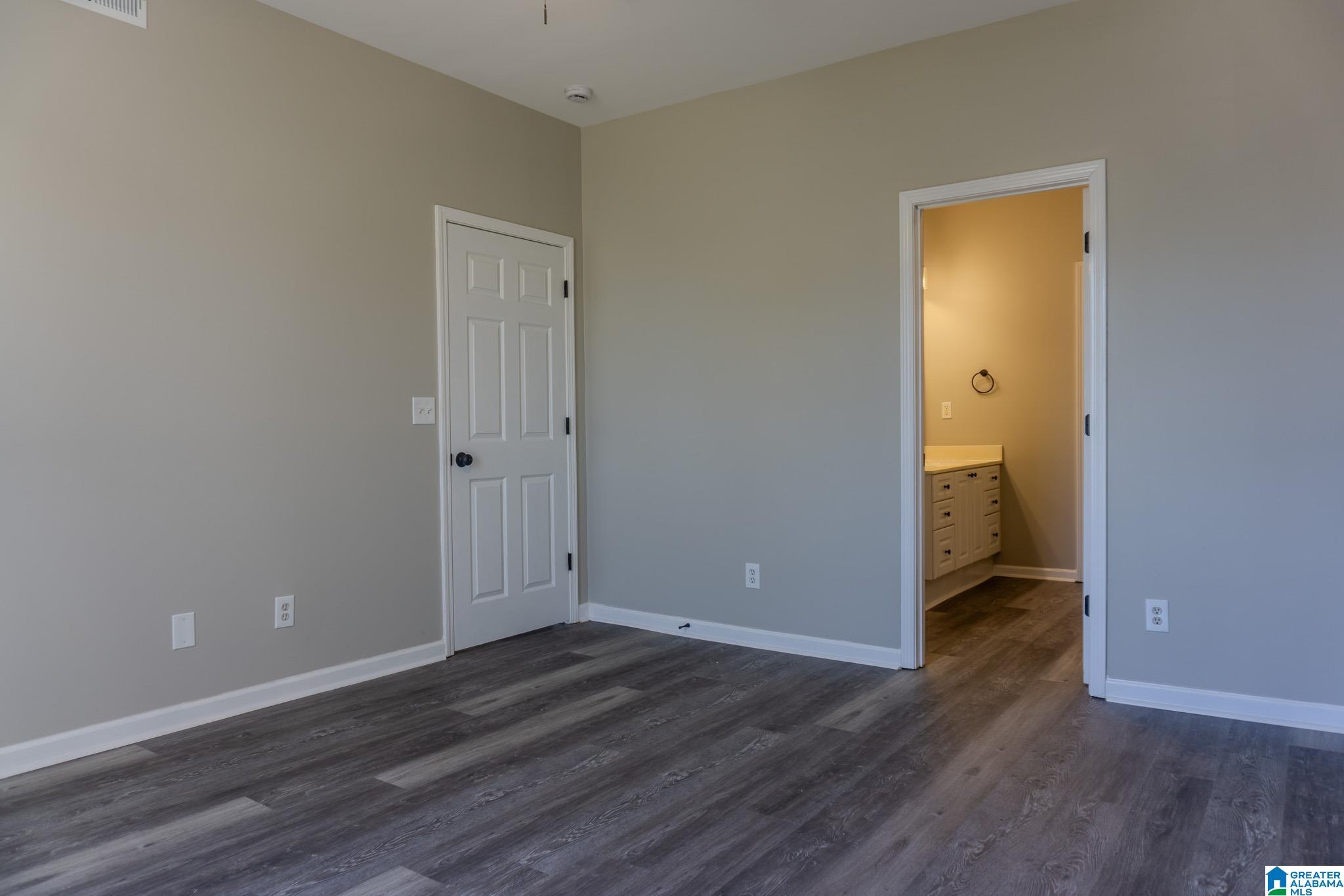 521 WATERFORD LAKE CIRCLE