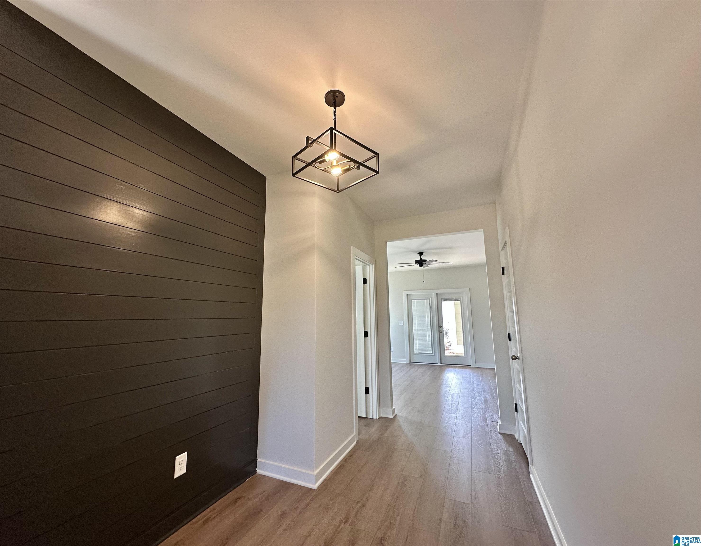 1008 UNALI TOWNES LOOP