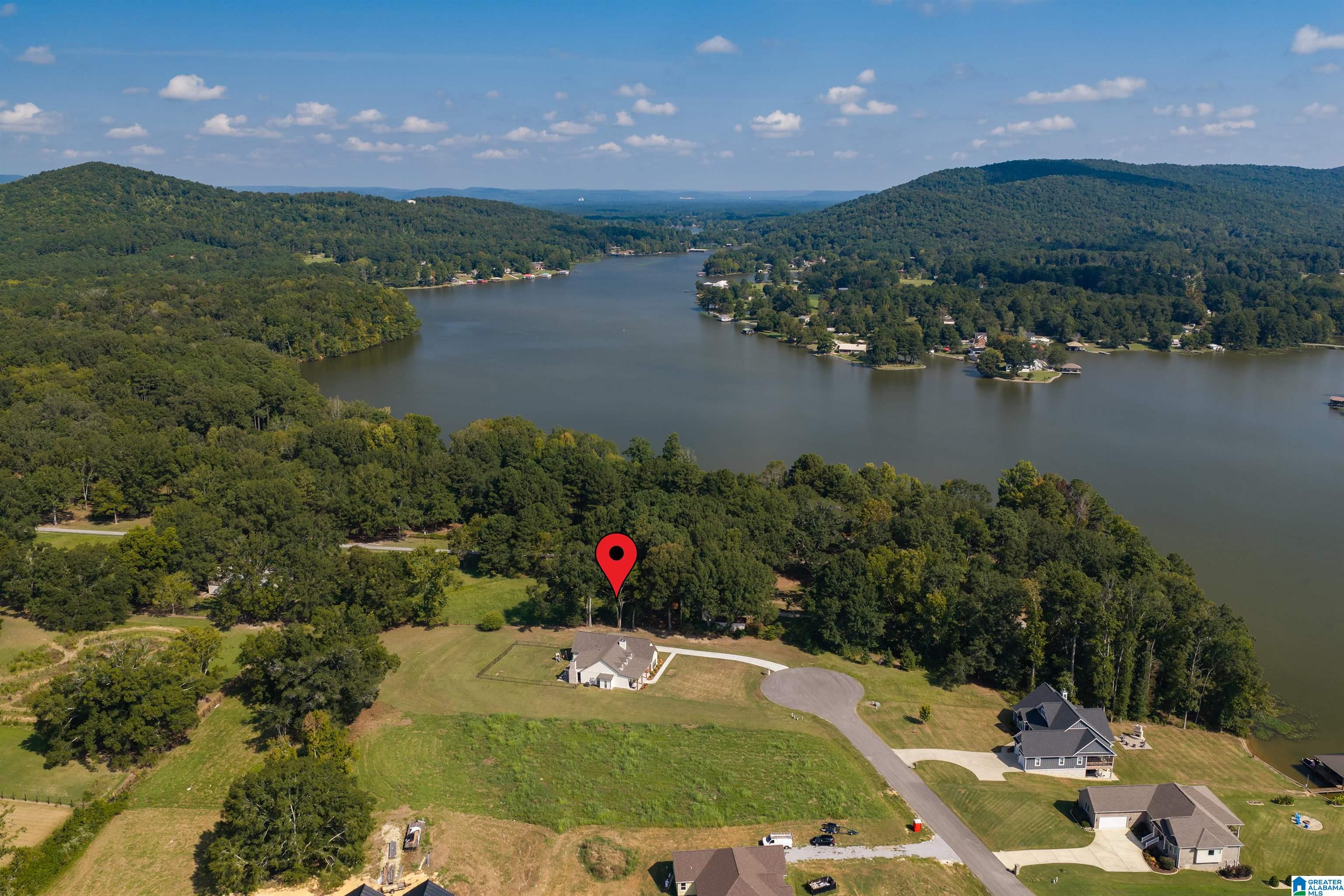 211 HARBOR LANE