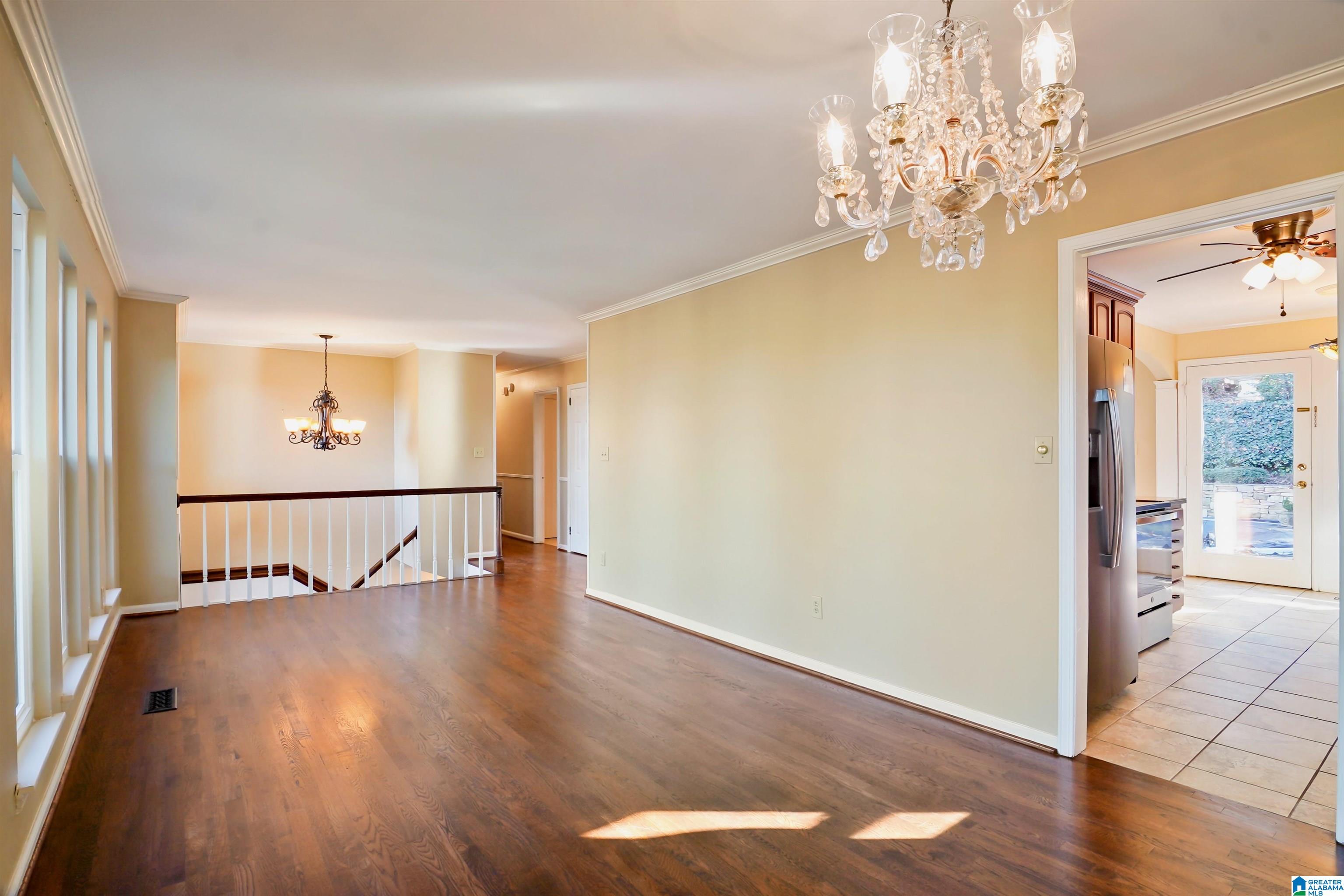 1735 OLD COLUMBIANA ROAD