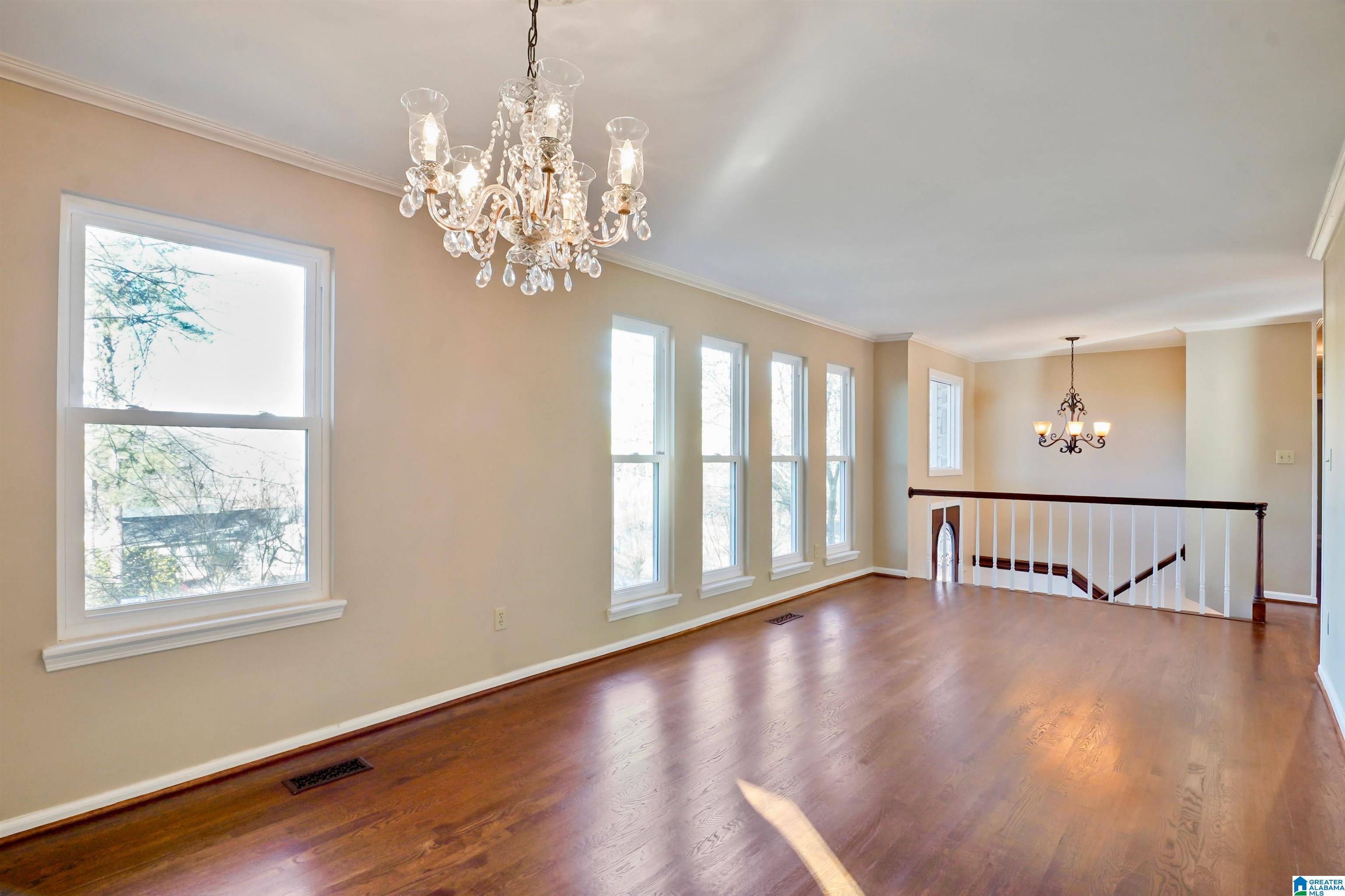 1735 OLD COLUMBIANA ROAD