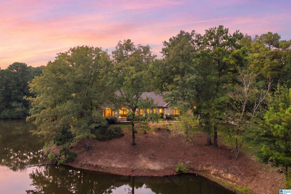 113 BROOKSHIRE LN, PELHAM, AL 35124 - Image 4cb84b449700a4f2a2ab18f5b59b3f29/212471792