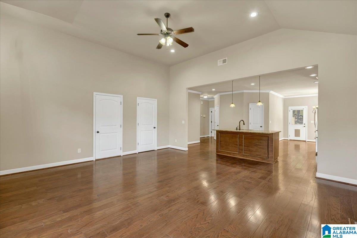495 W PARK DRIVE