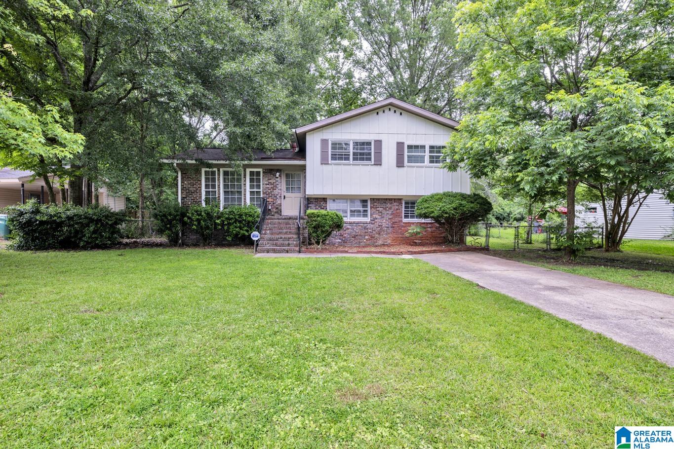 1713 SERENE CIRCLE