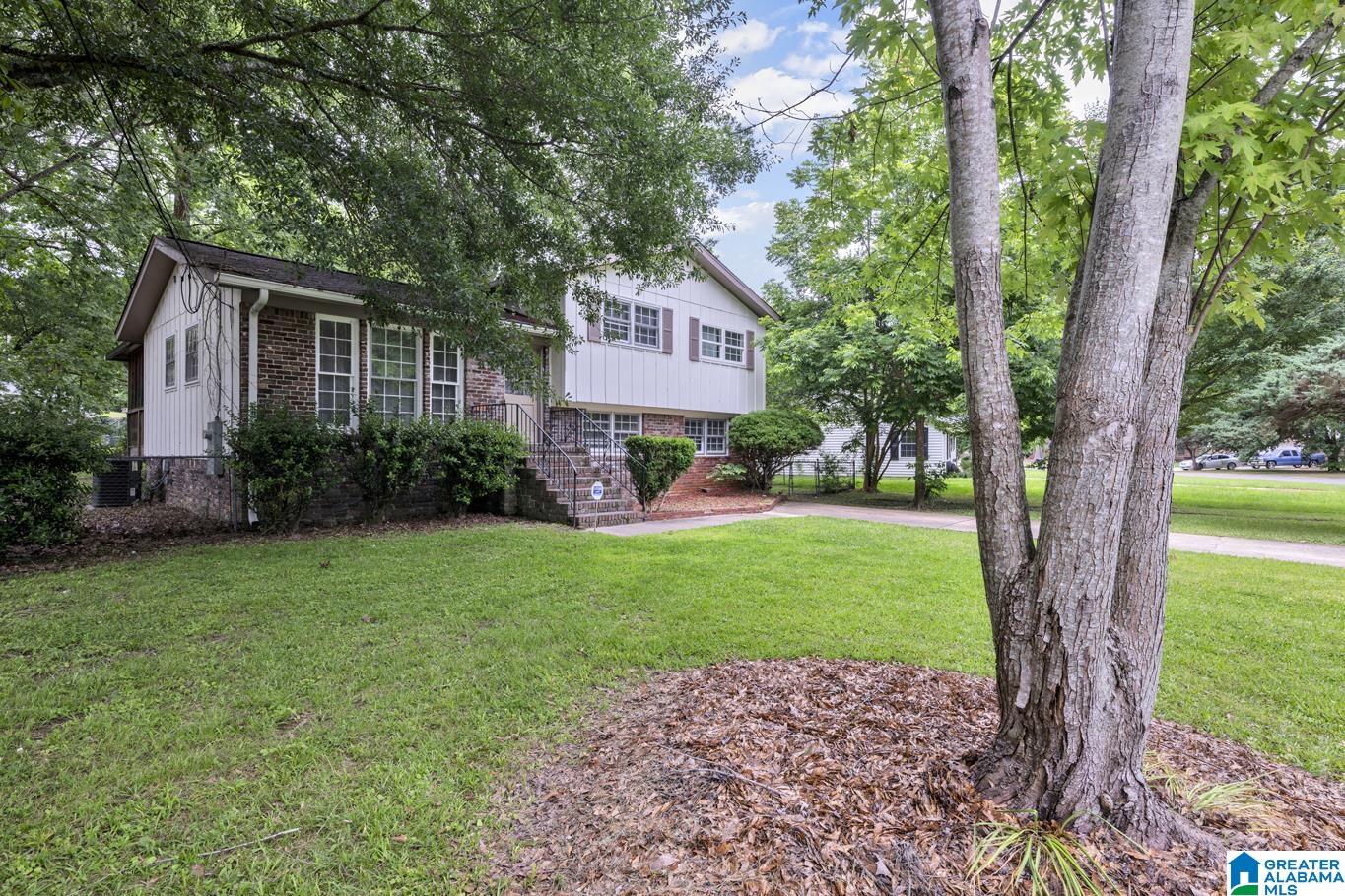 1713 SERENE CIRCLE