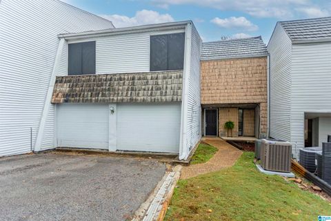 16 BERRYWOOD DRIVE 16 VESTAVIA HILLS AL 35216