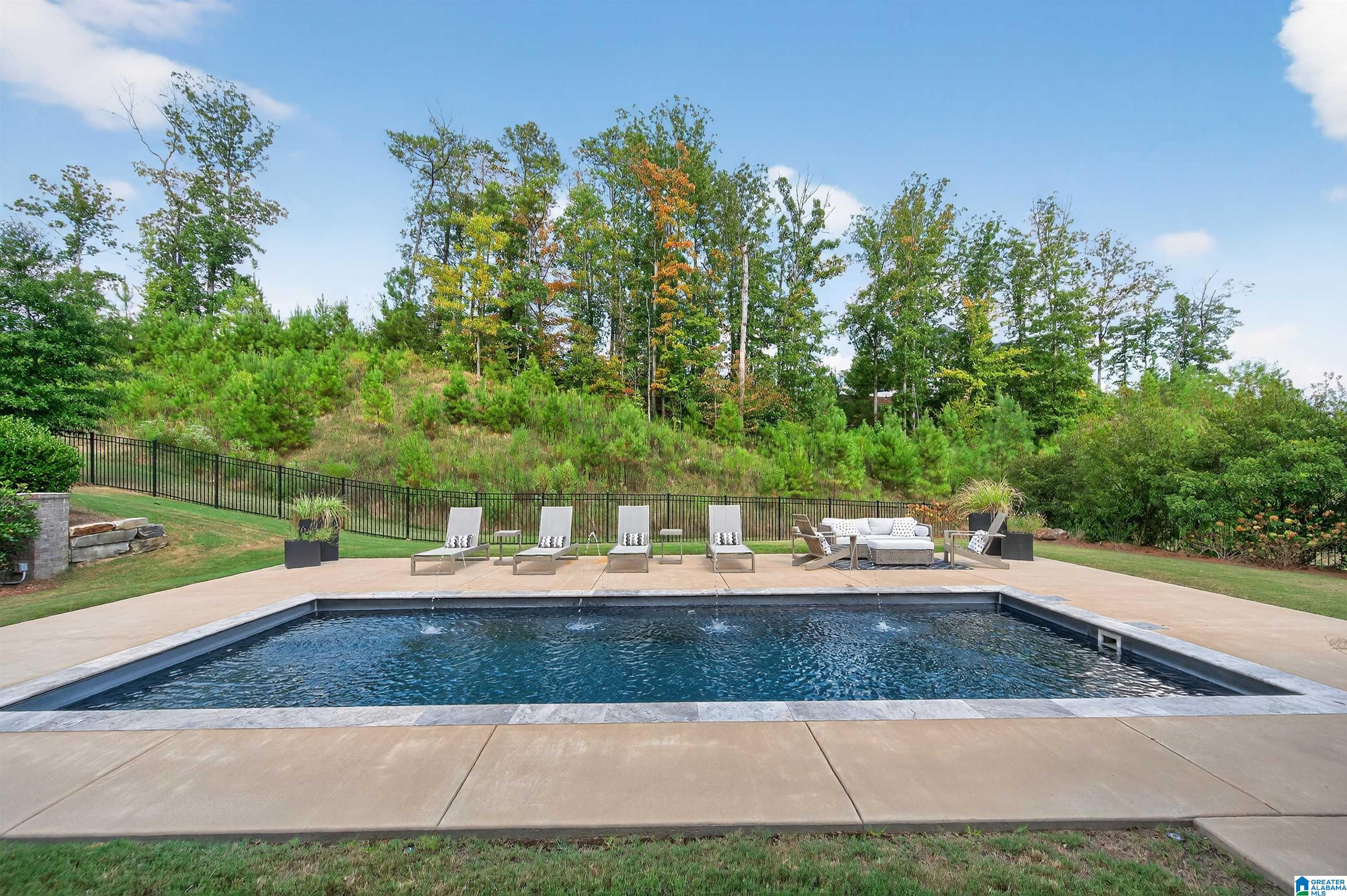 2400 BLACKRIDGE DRIVE