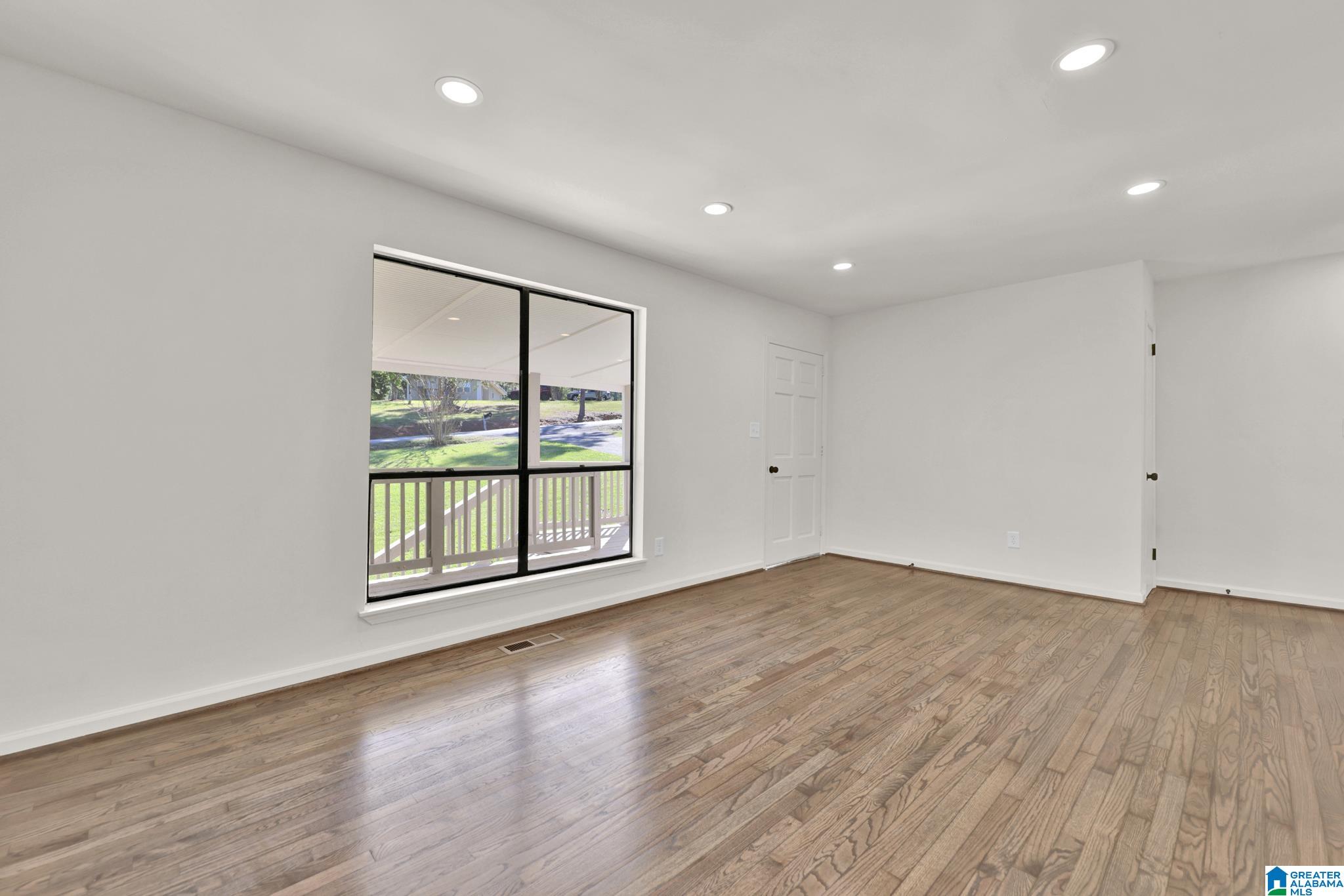 6681 BURCHFIELD LOOP