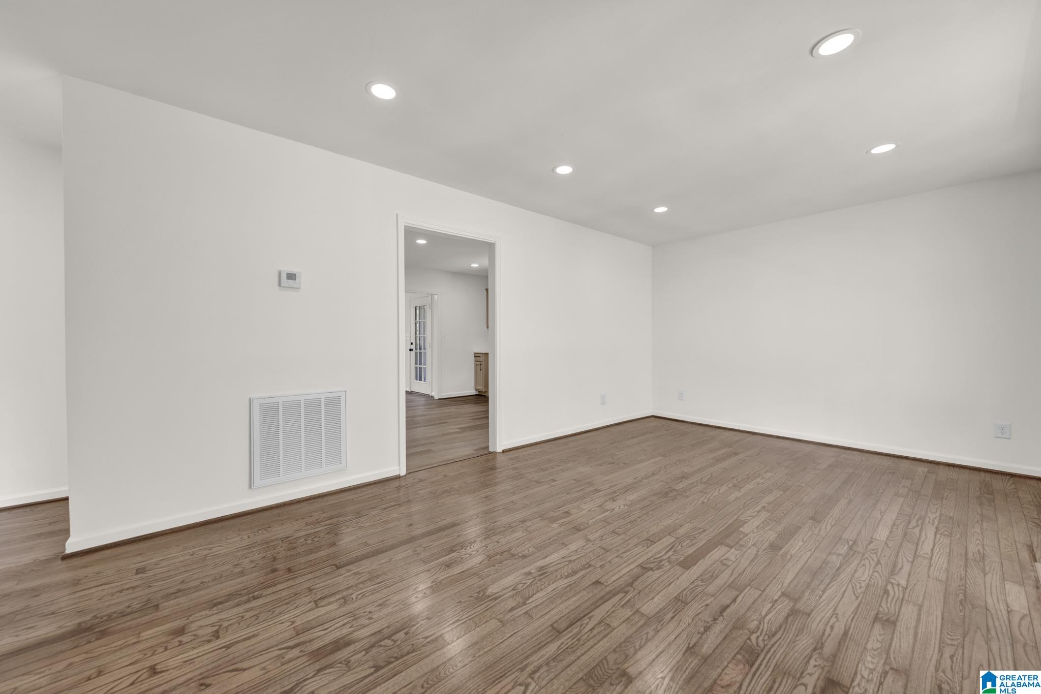 6681 BURCHFIELD LOOP