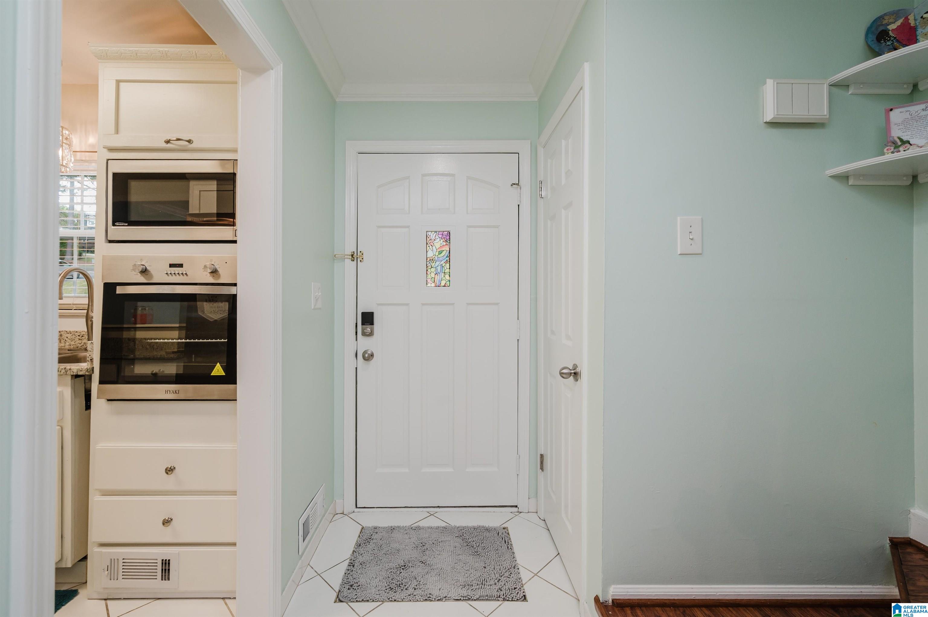 815 VESTAVIA VILLA COURT 815