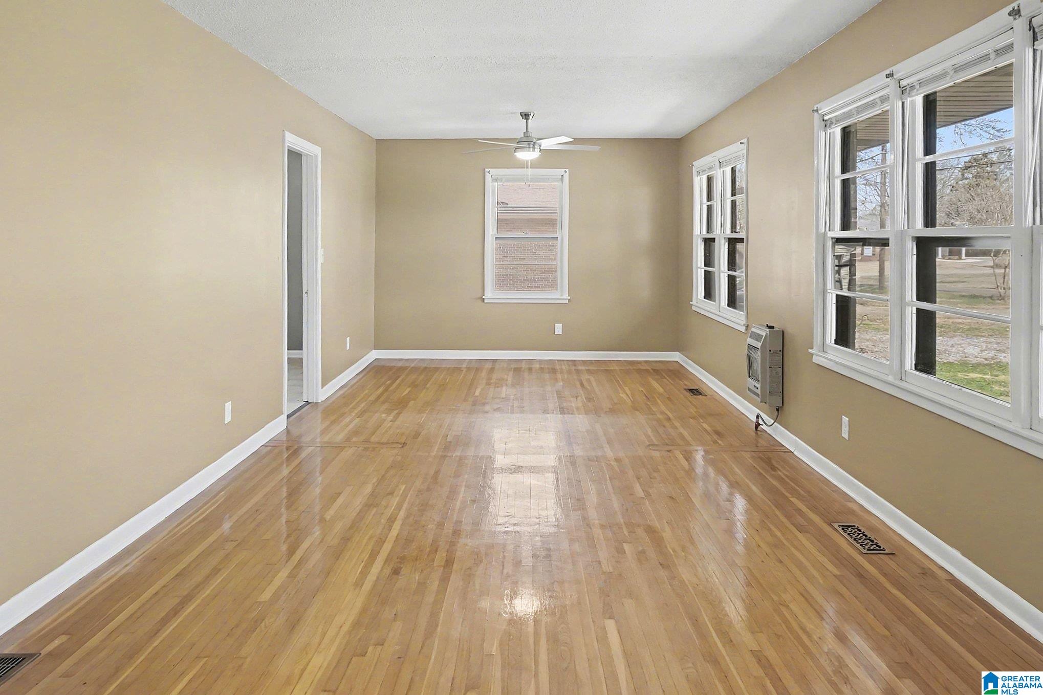 1232 MANSFIELD AVENUE