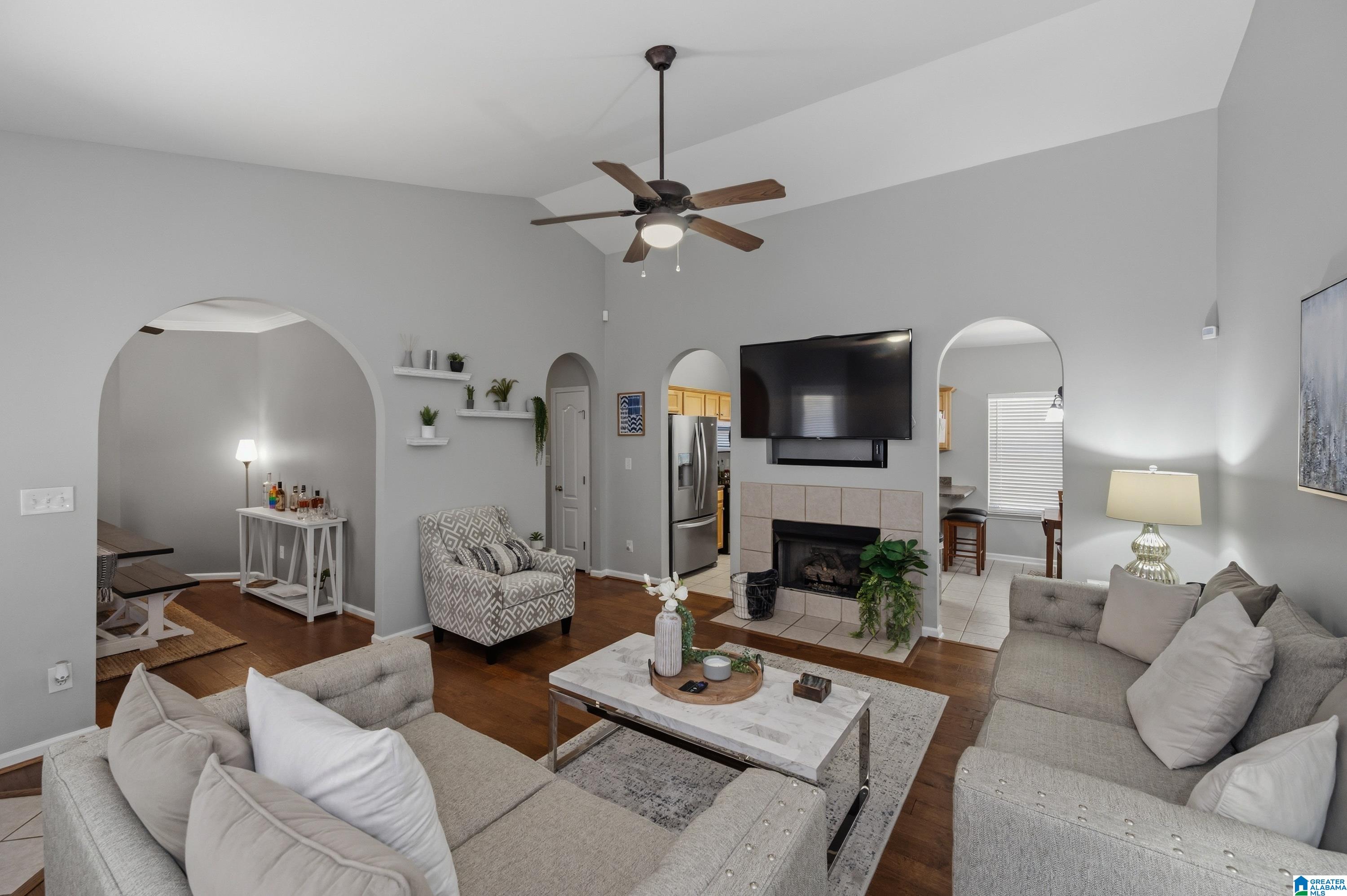 5281 COTTAGE CIRCLE
