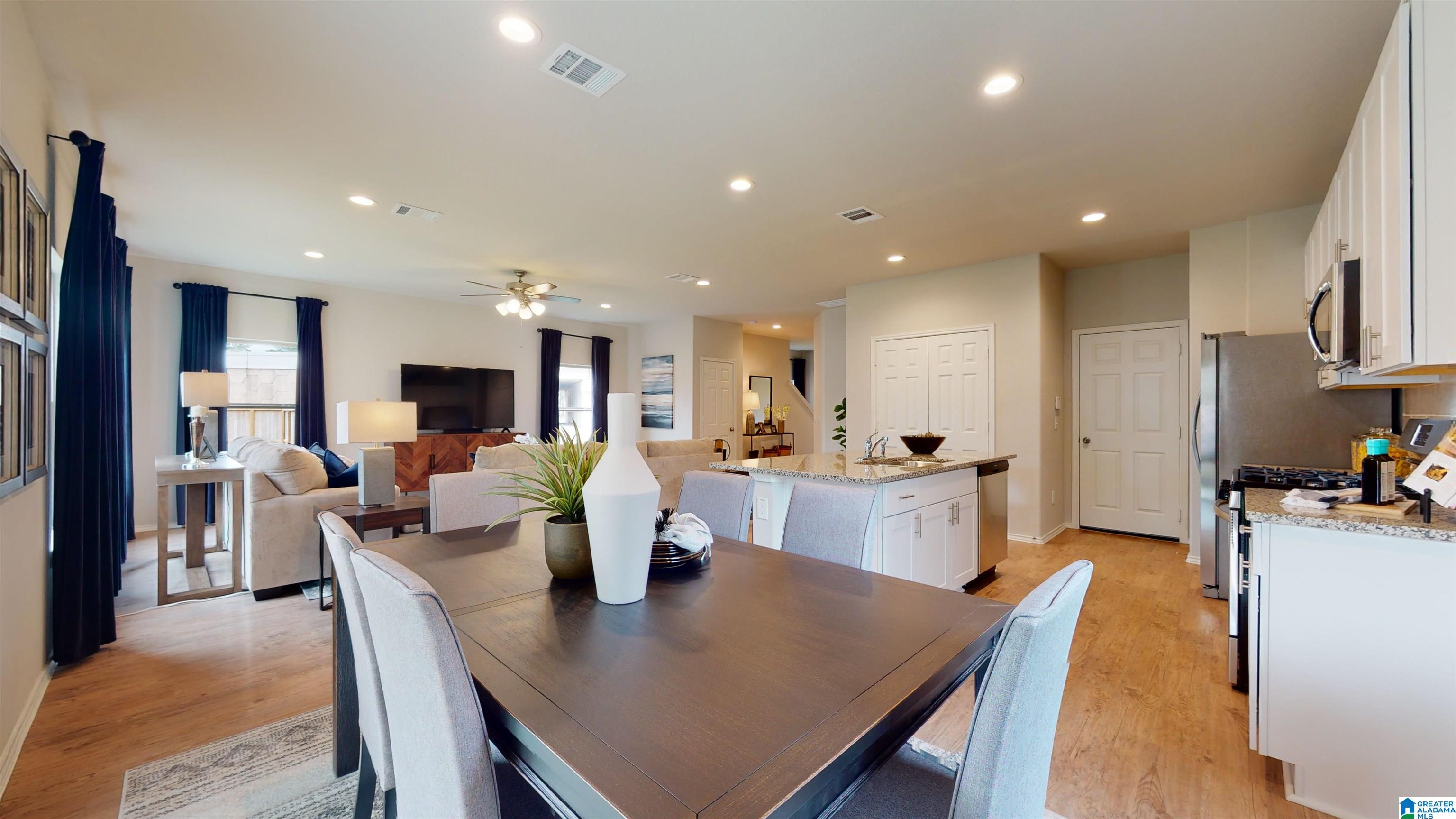 1115 BROOKHAVEN LANE