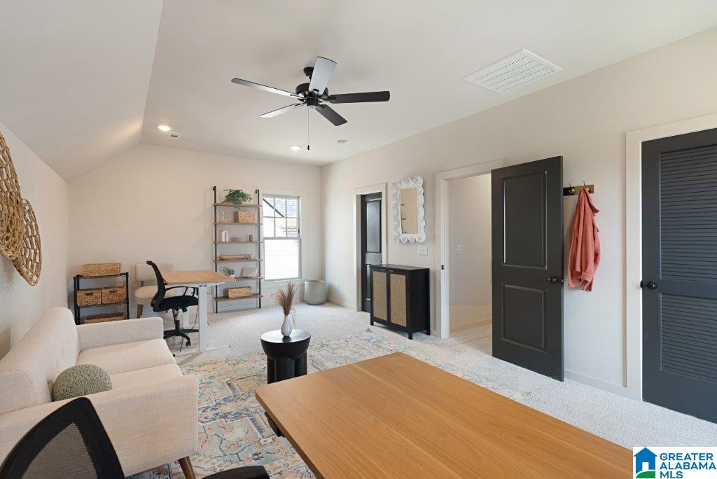 4596 LYNTON DRIVE