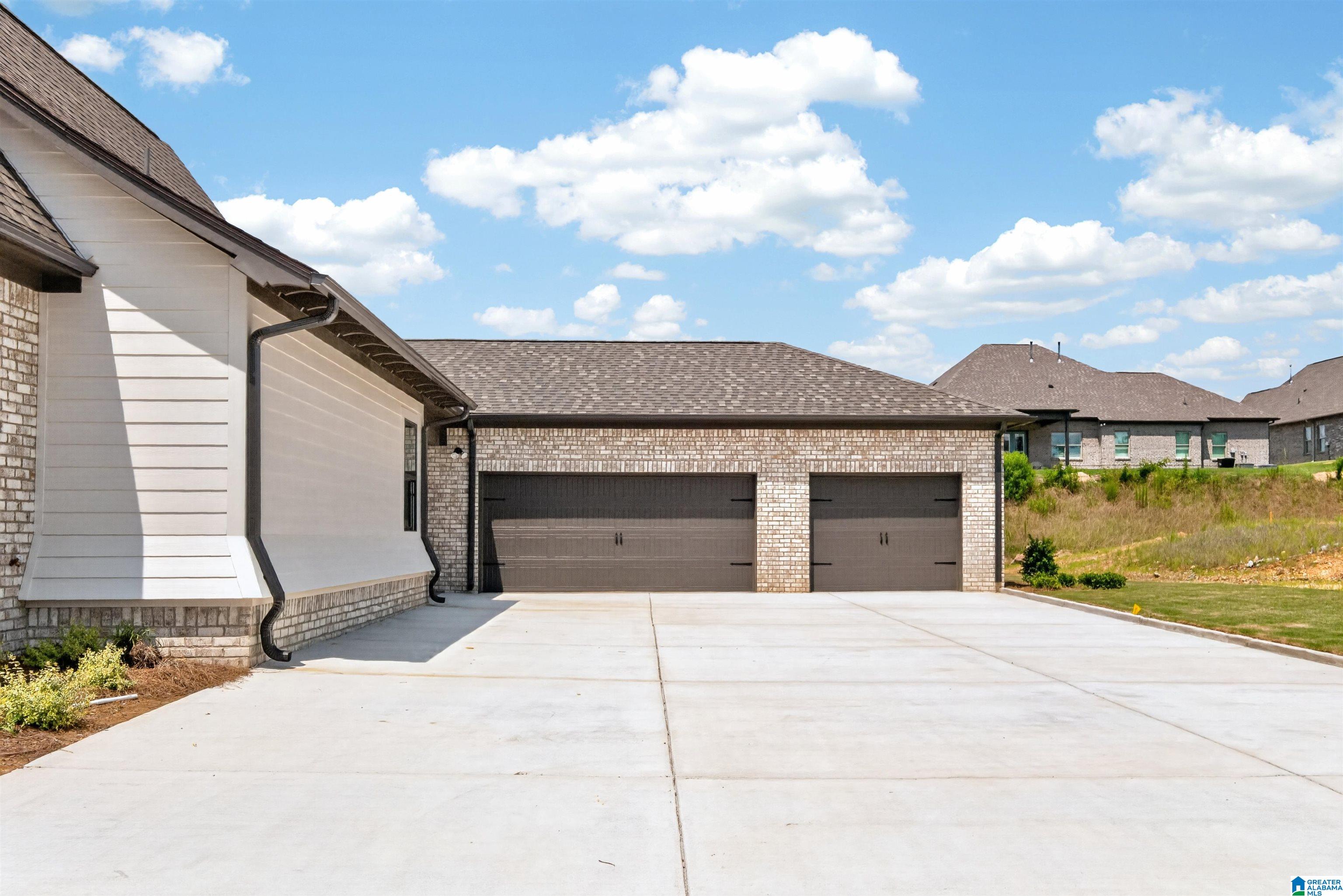 3904 CALVERT CIRCLE
