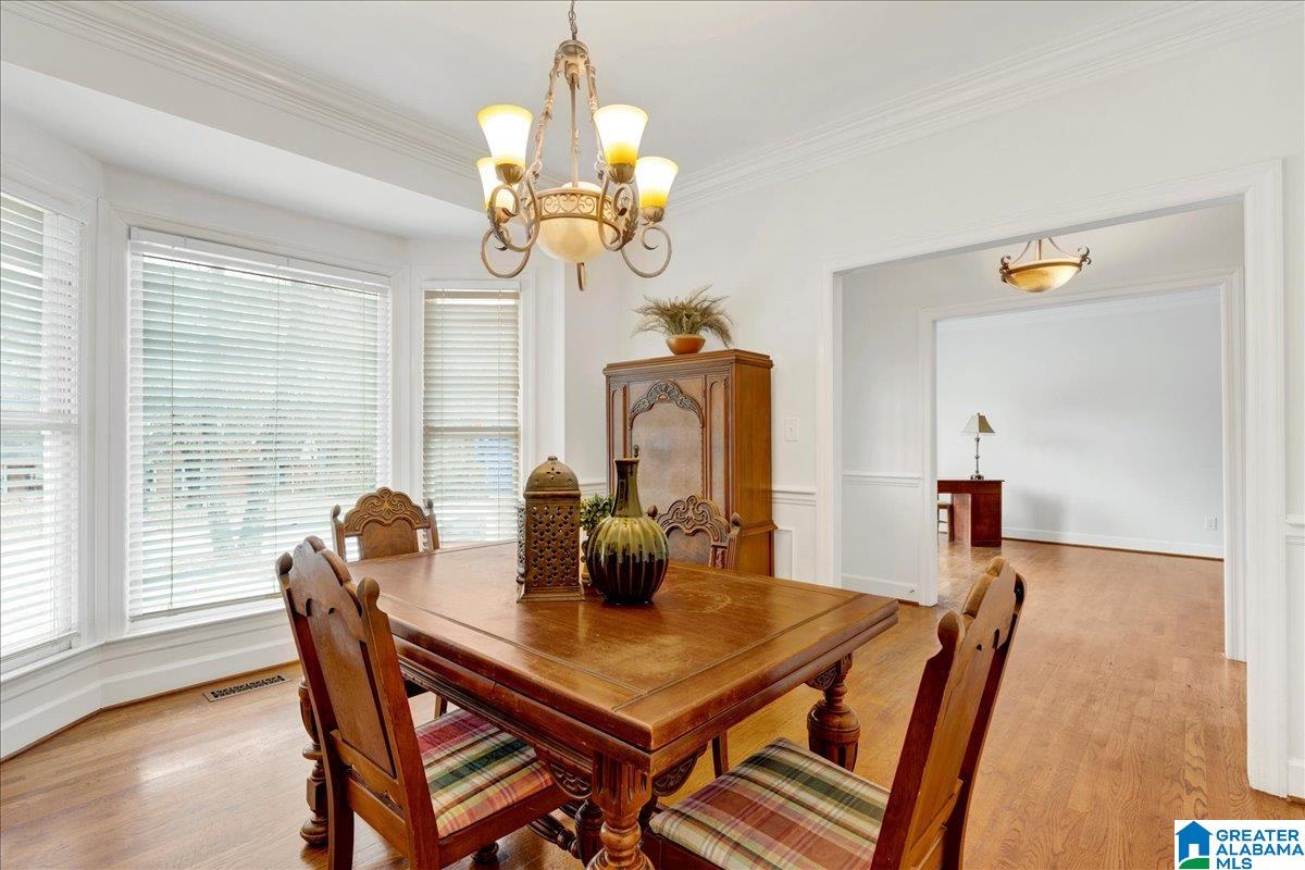 5024 MEADOW BROOK ROAD