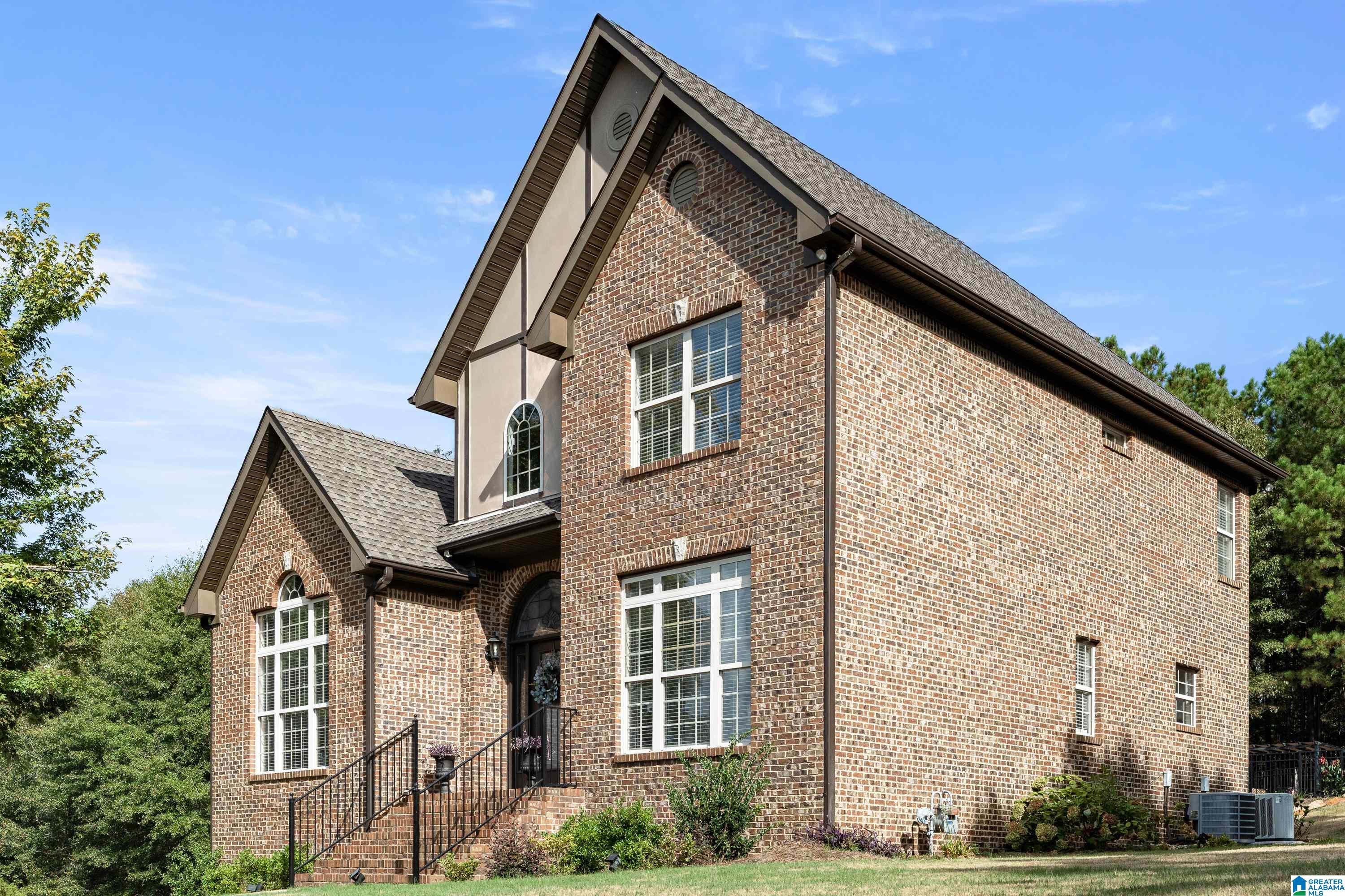 349 EMERALD LANE