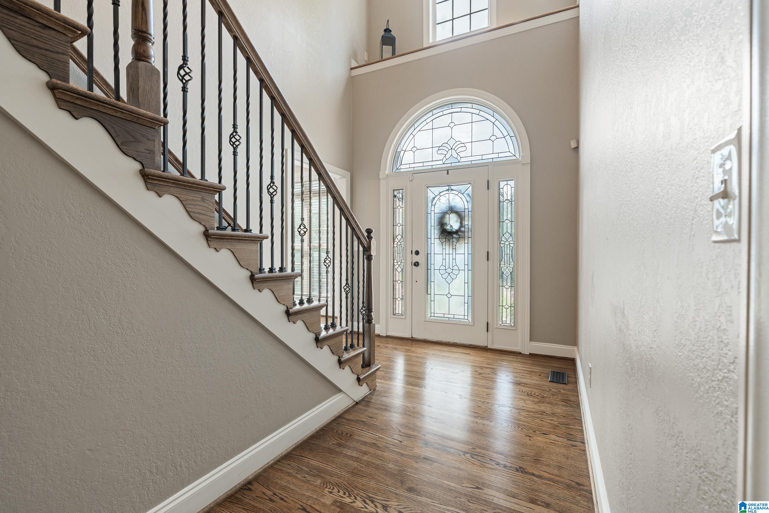 349 EMERALD LANE