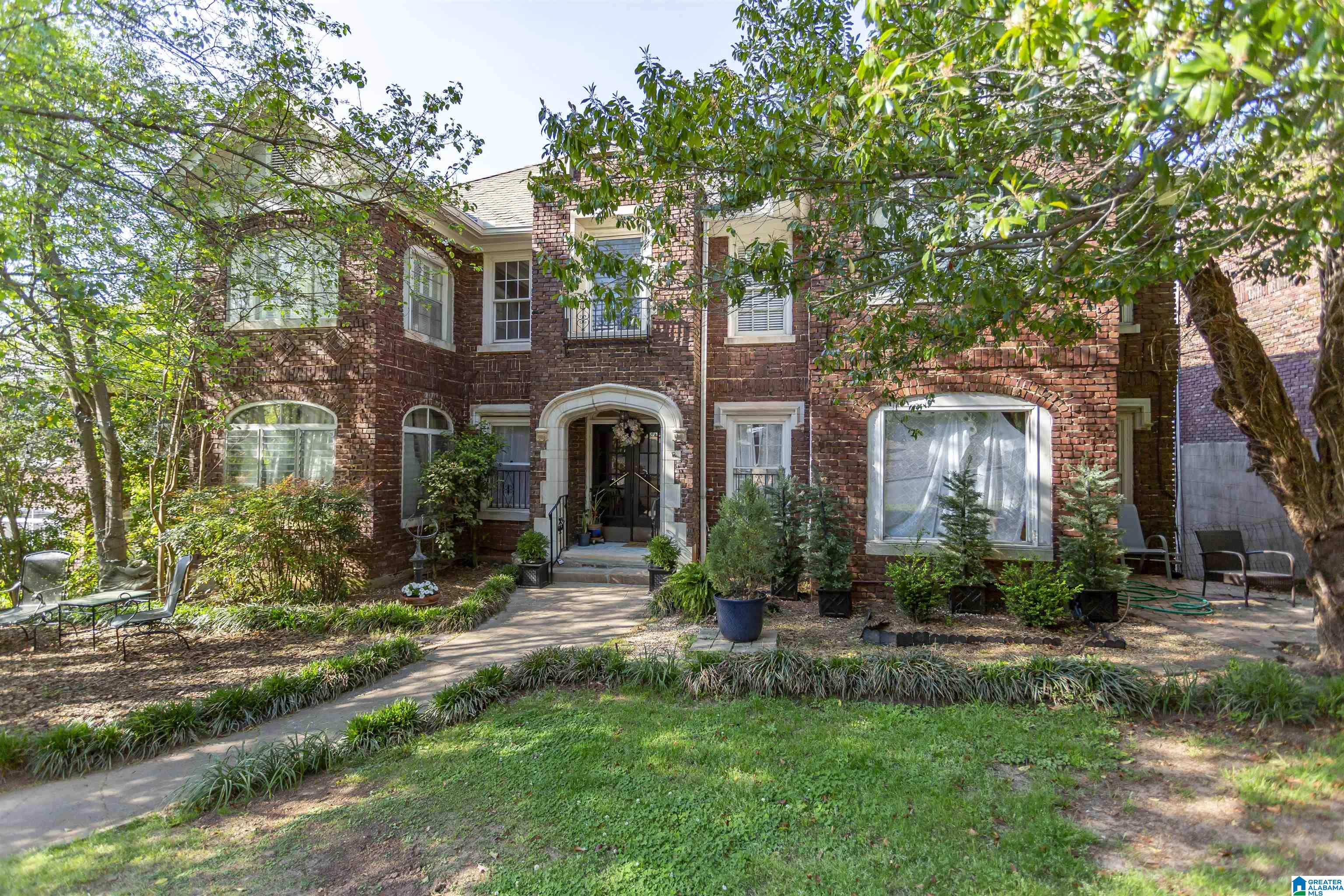 3216 PAWNEE AVENUE S 4