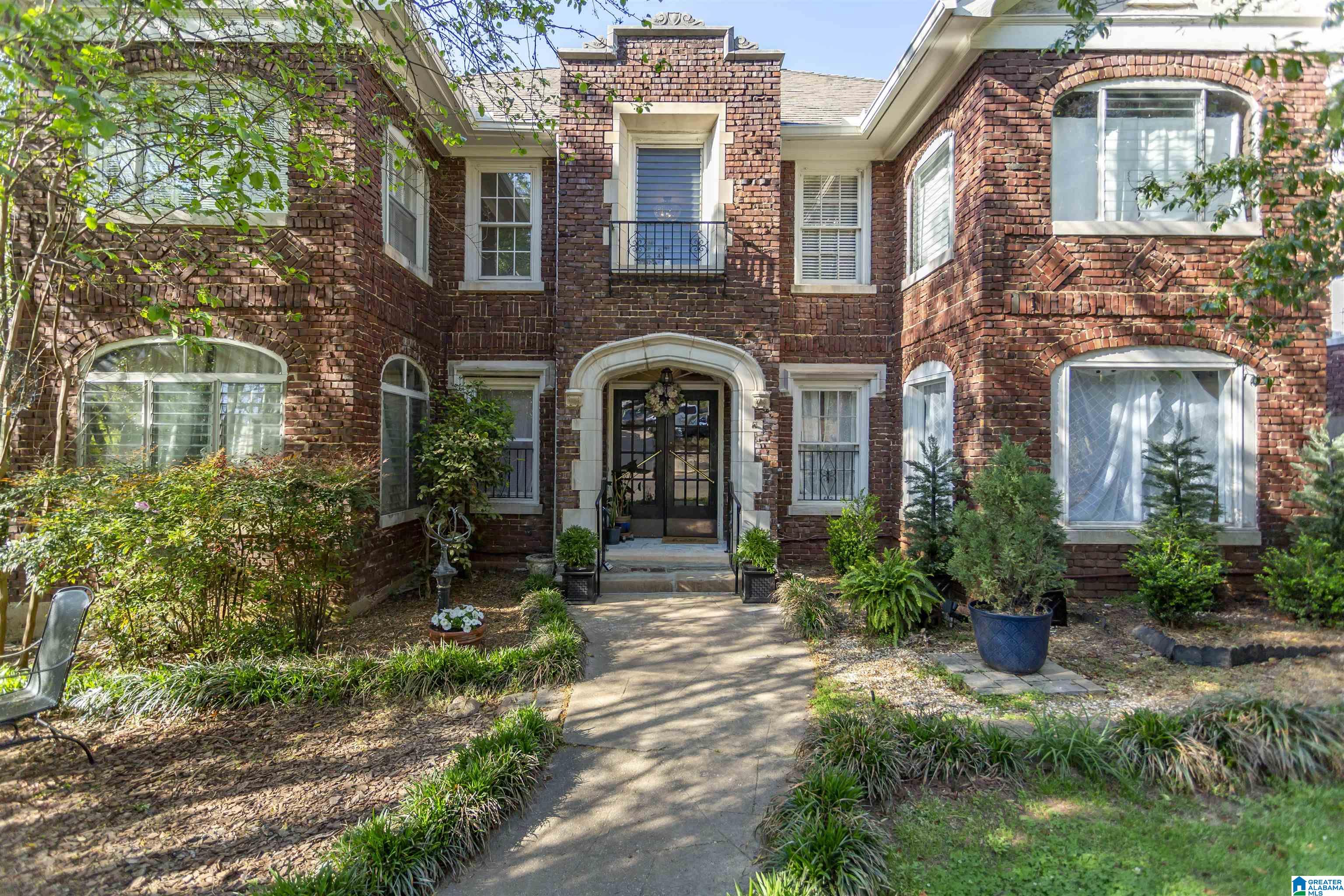 3216 PAWNEE AVENUE S 4