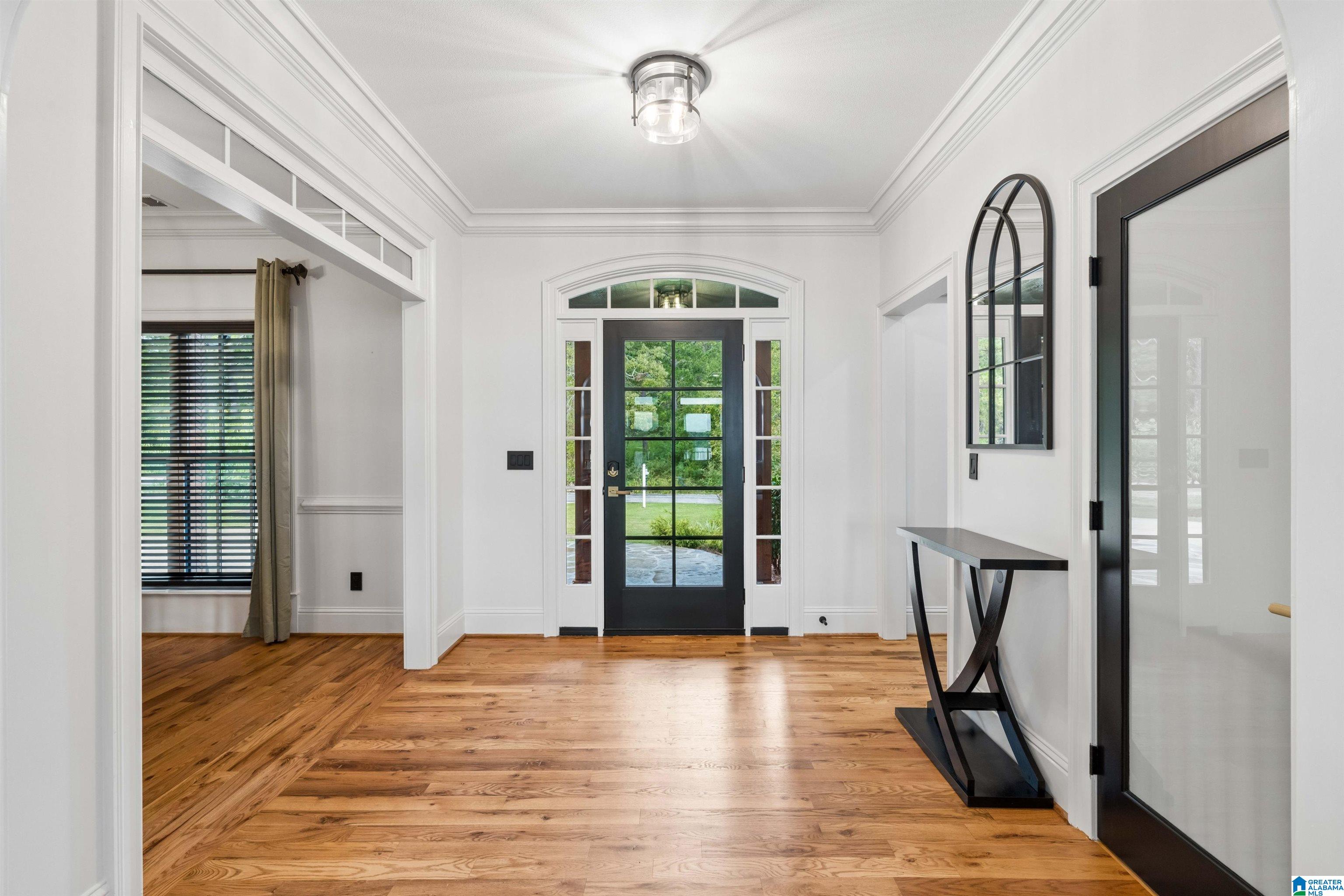 208 GRAND WAY