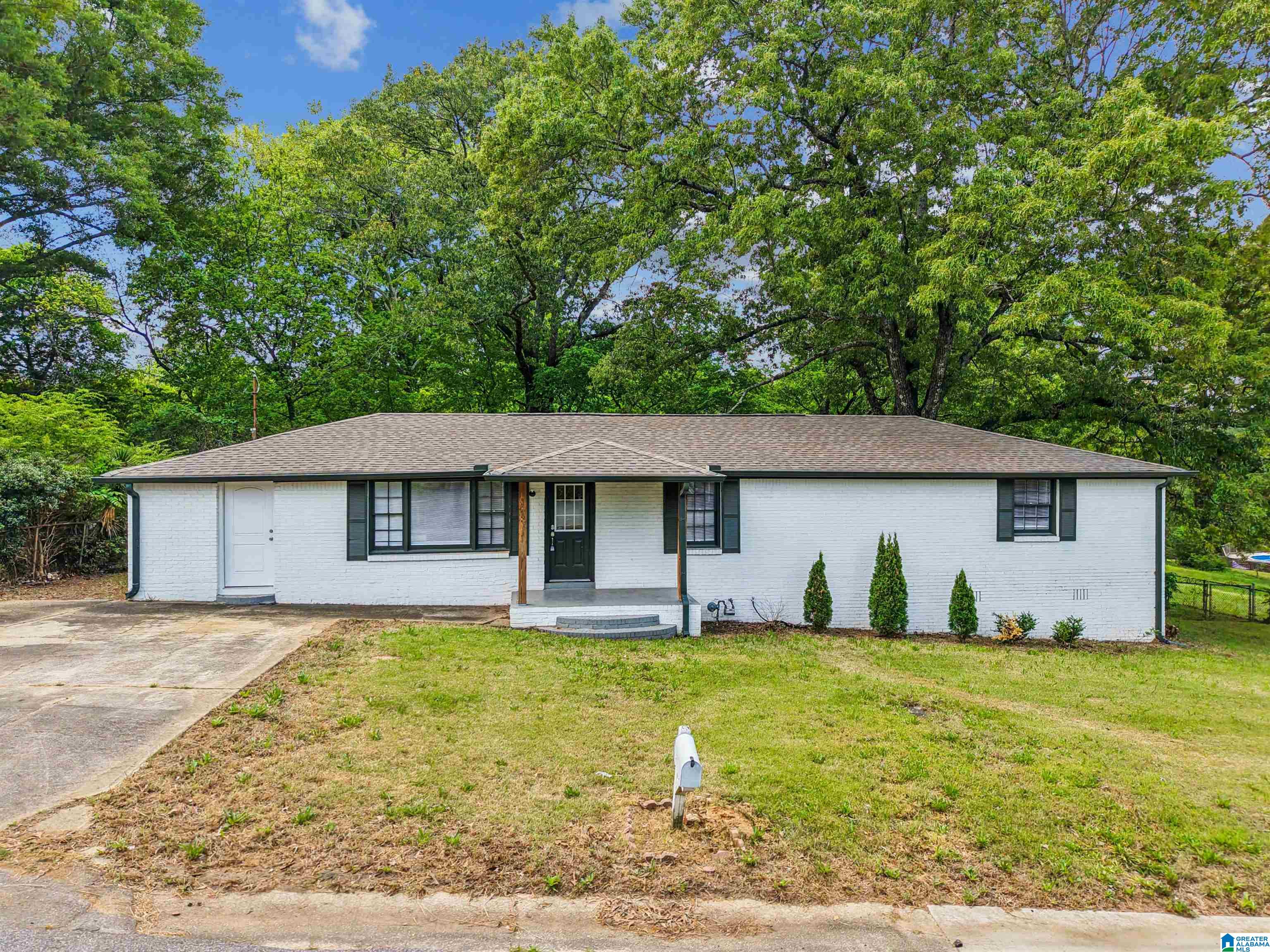 Photo 1 of 39 — 305 9TH STREET, PLEASANT GROVE, AL 35127