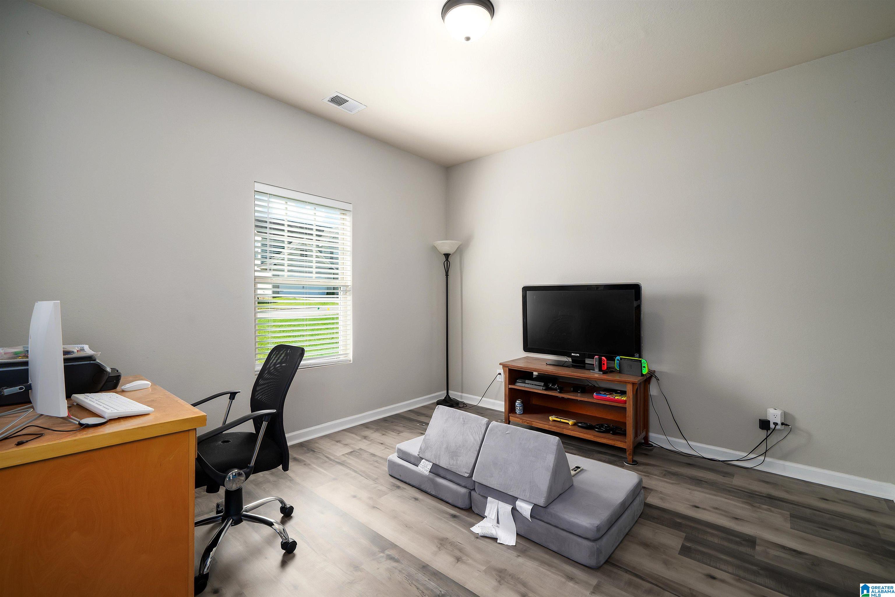 840 CLOVER CIRCLE