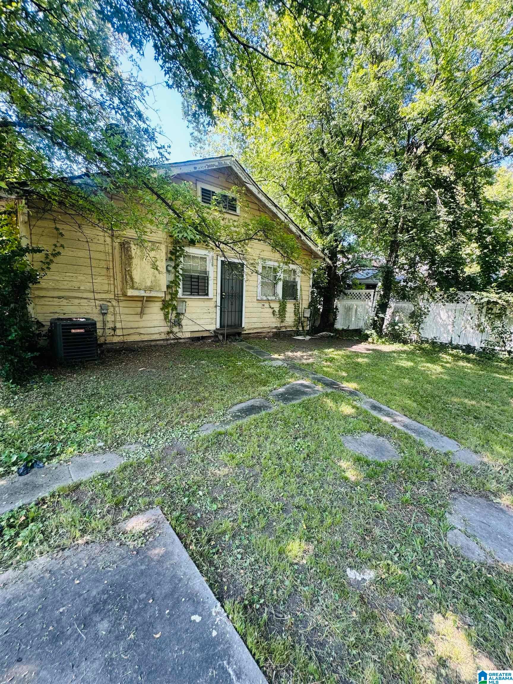 1808 PRINCETON COURT SW
