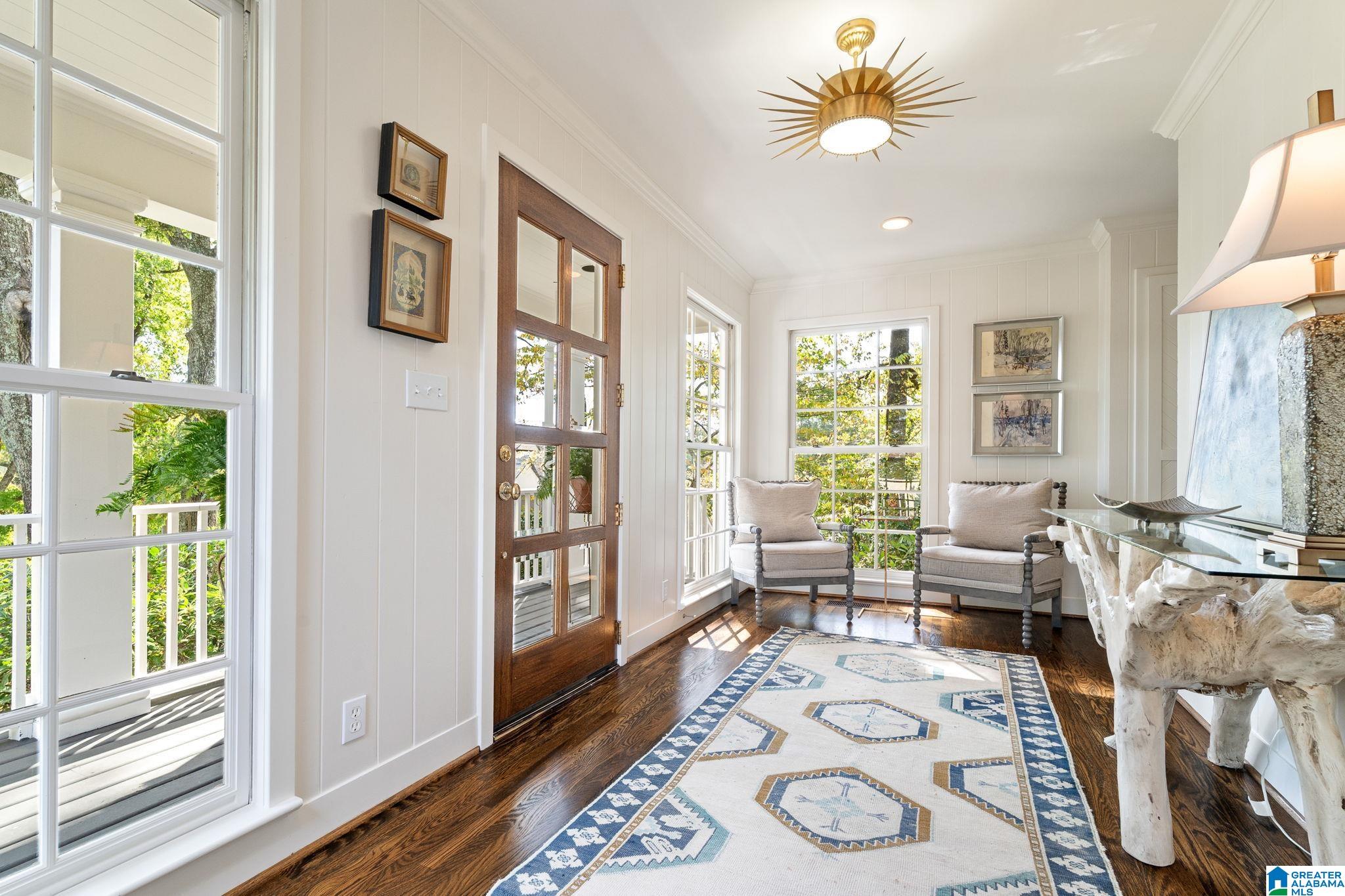 2924 BALMORAL ROAD