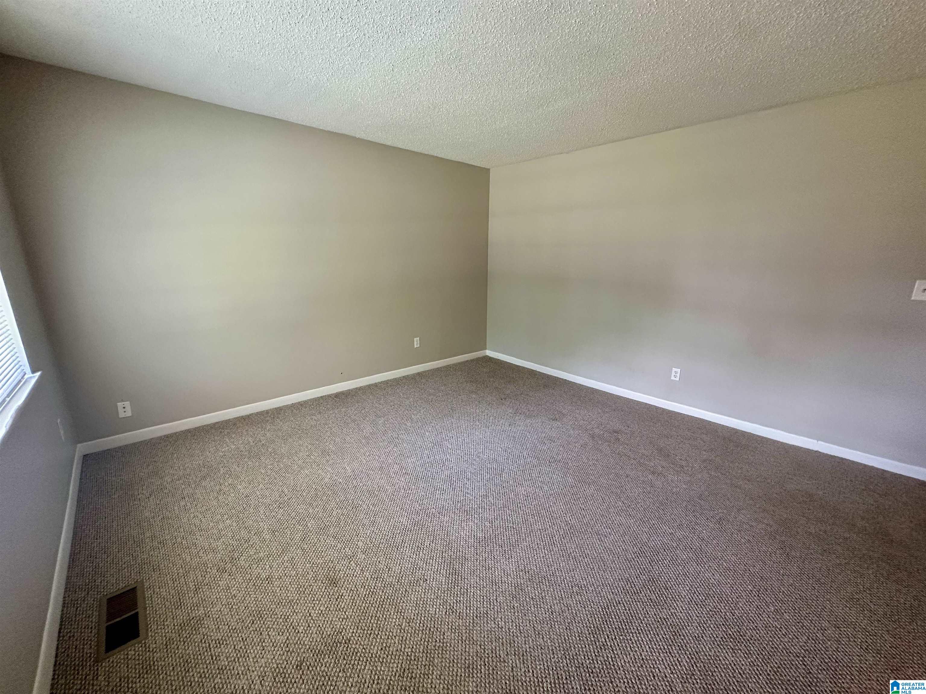 5194 CORNELL DRIVE