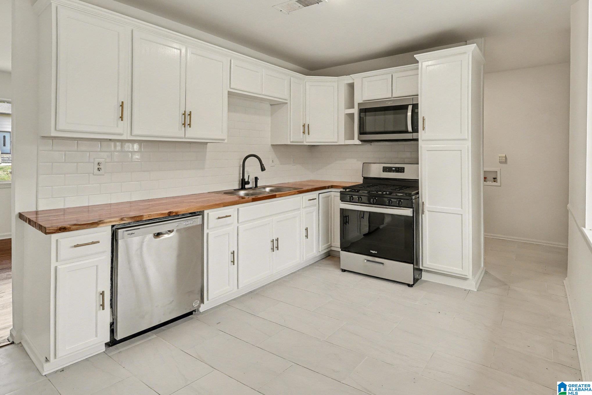 5129 NORTHUMBERLAND ROAD