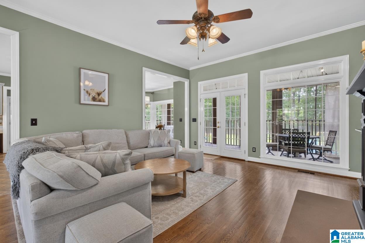 415 EMILYS CIRCLE