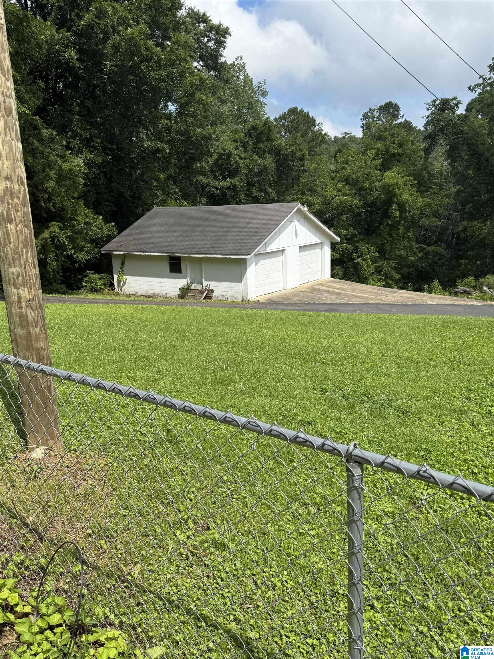 5950 RED HOLLOW ROAD