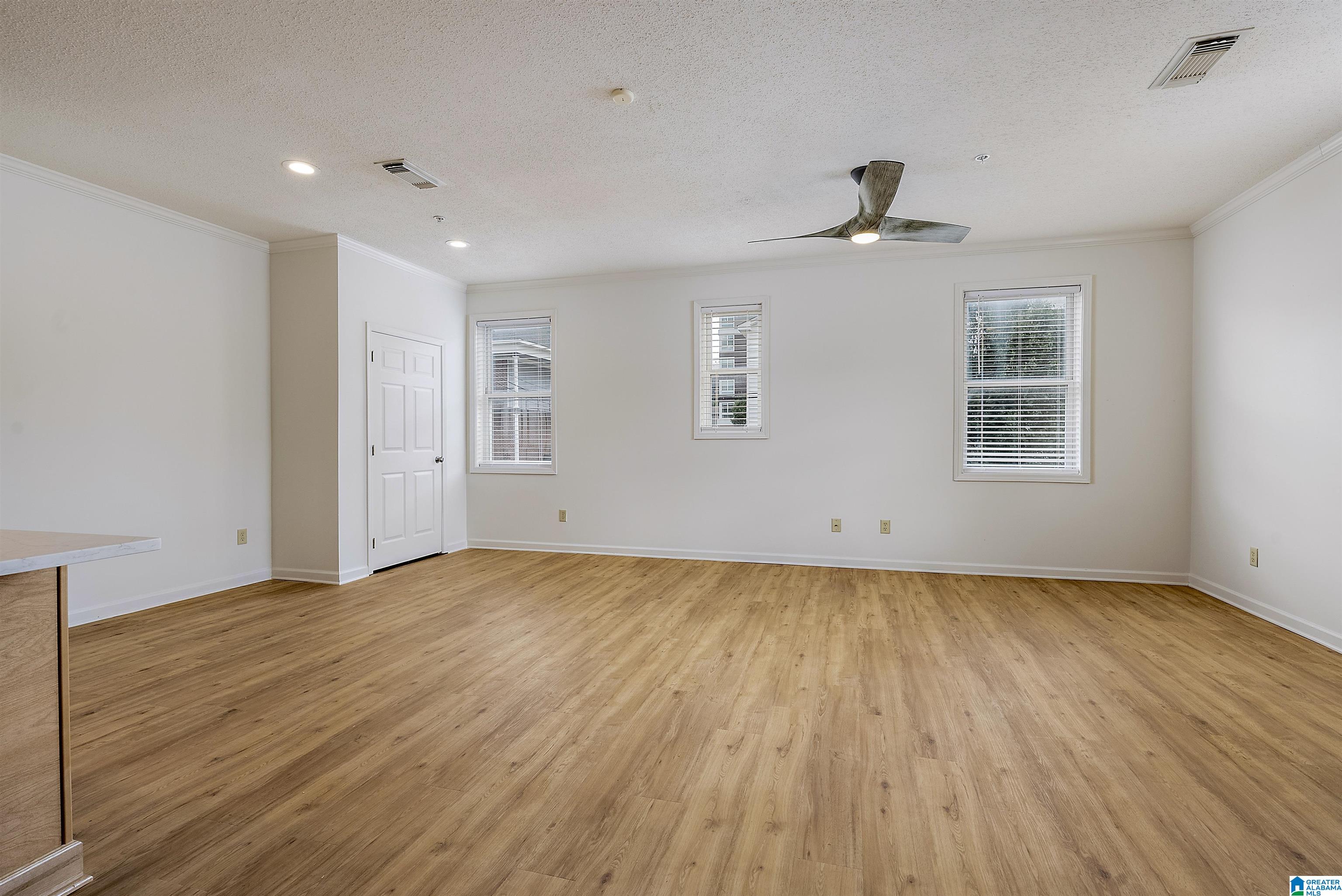 900 GENE STALLINGS AVENUE 5