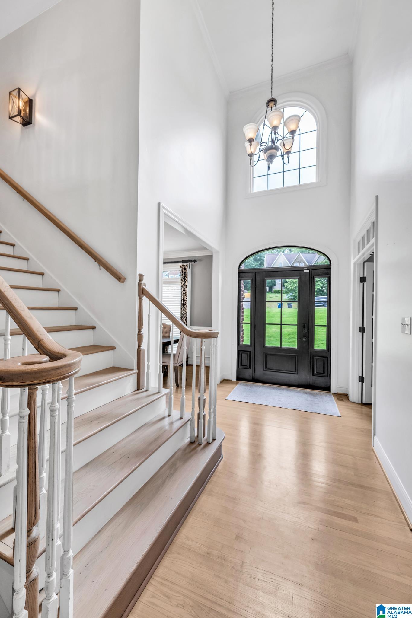 5012 LAKE CREST CIRCLE