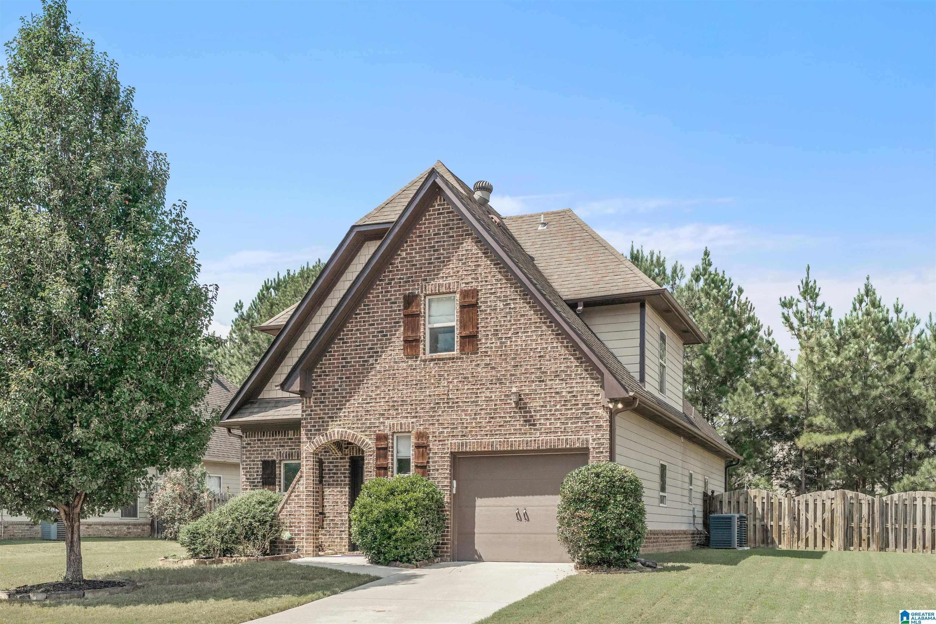1095 SPRINGFIELD DRIVE