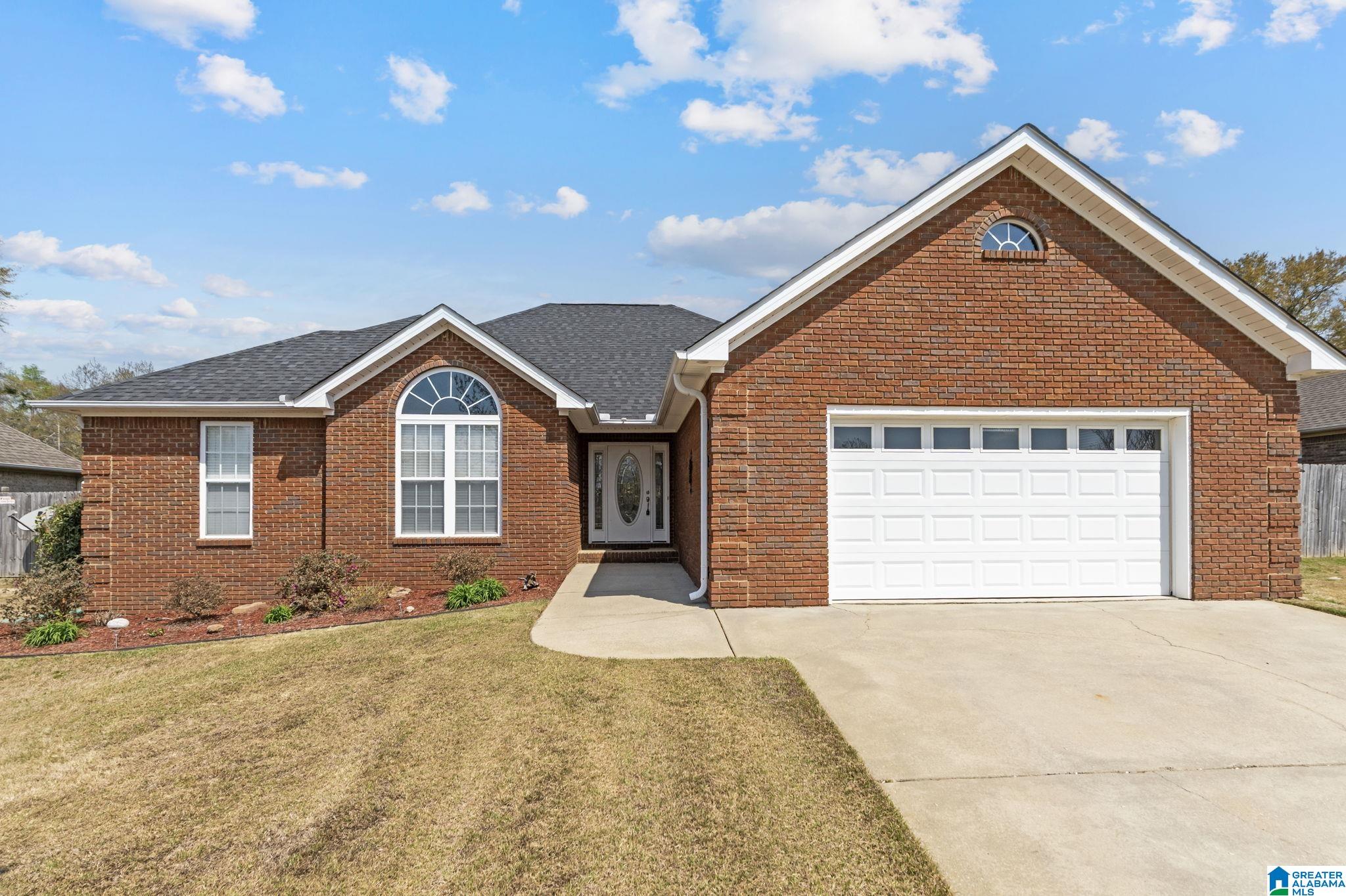 Photo 1 of 45 — 2059 MAPLEWOOD LANE, CLANTON, AL 35045