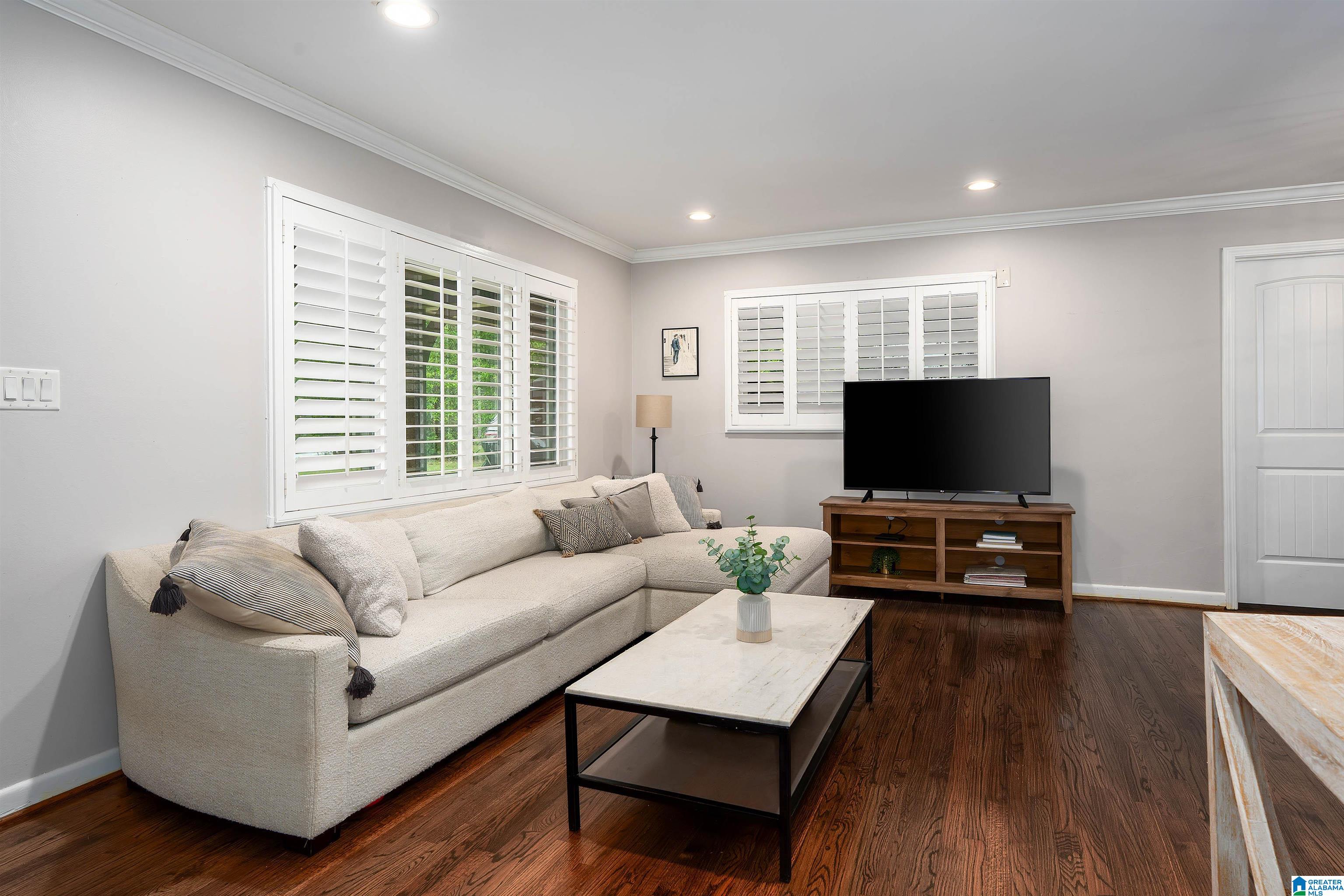 2013 WEDGEWOOD ROAD