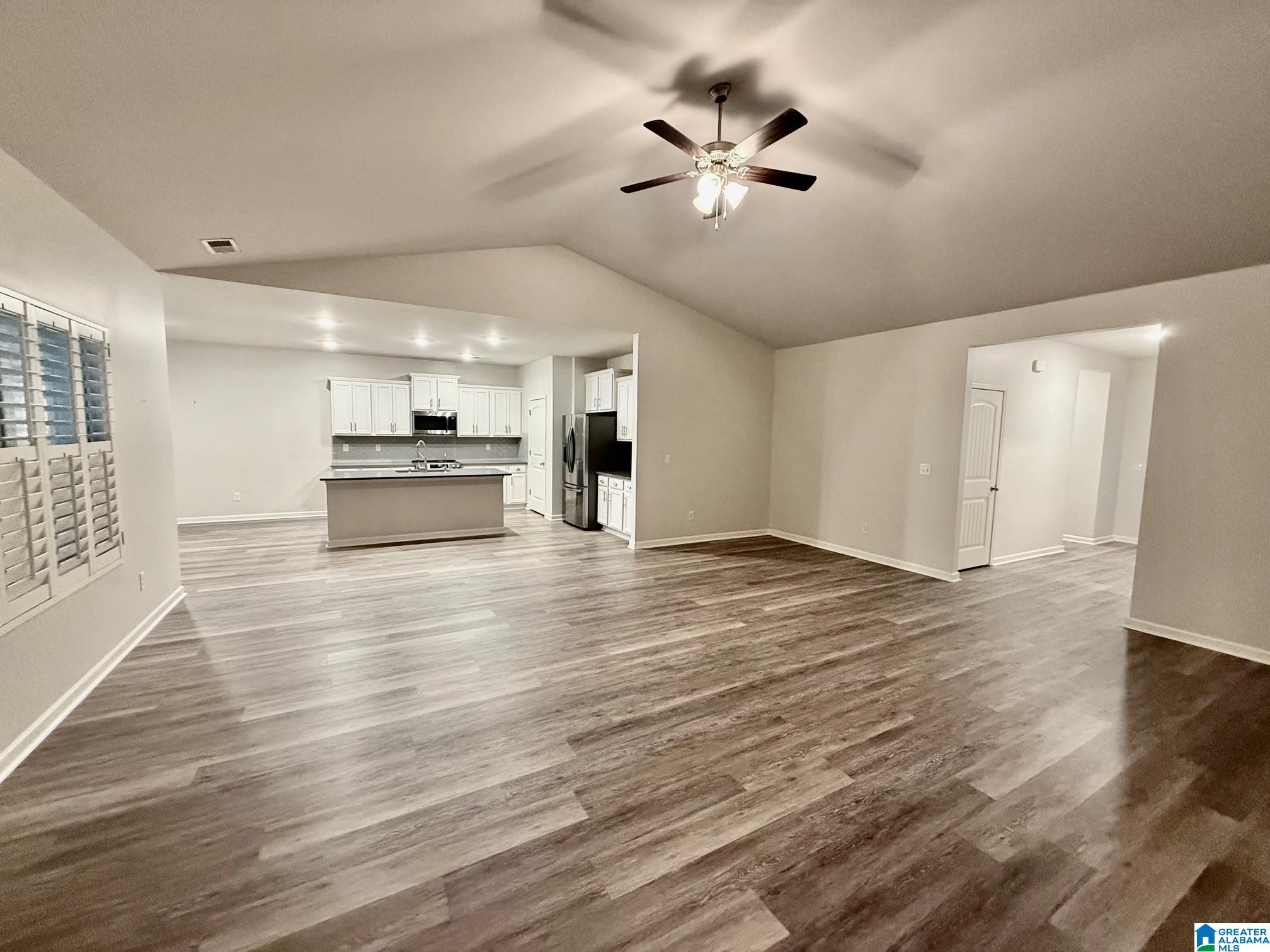 1089 MOUNTAIN LAUREL CIRCLE