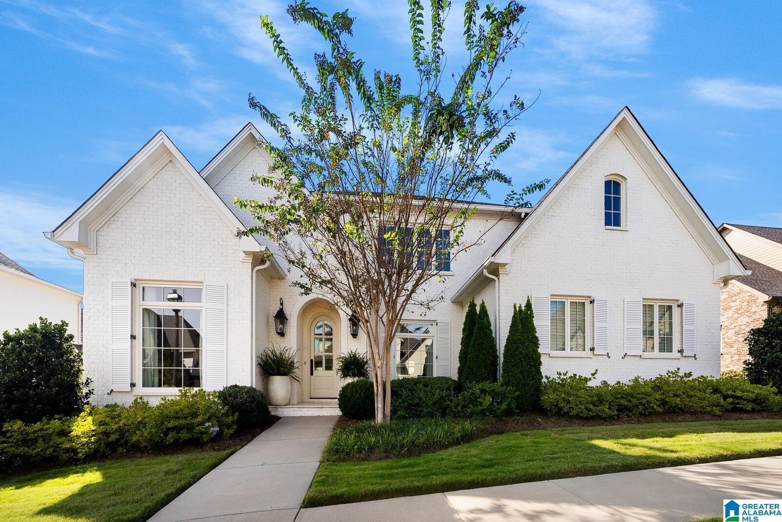 2209 WALNUT HILL DRIVE