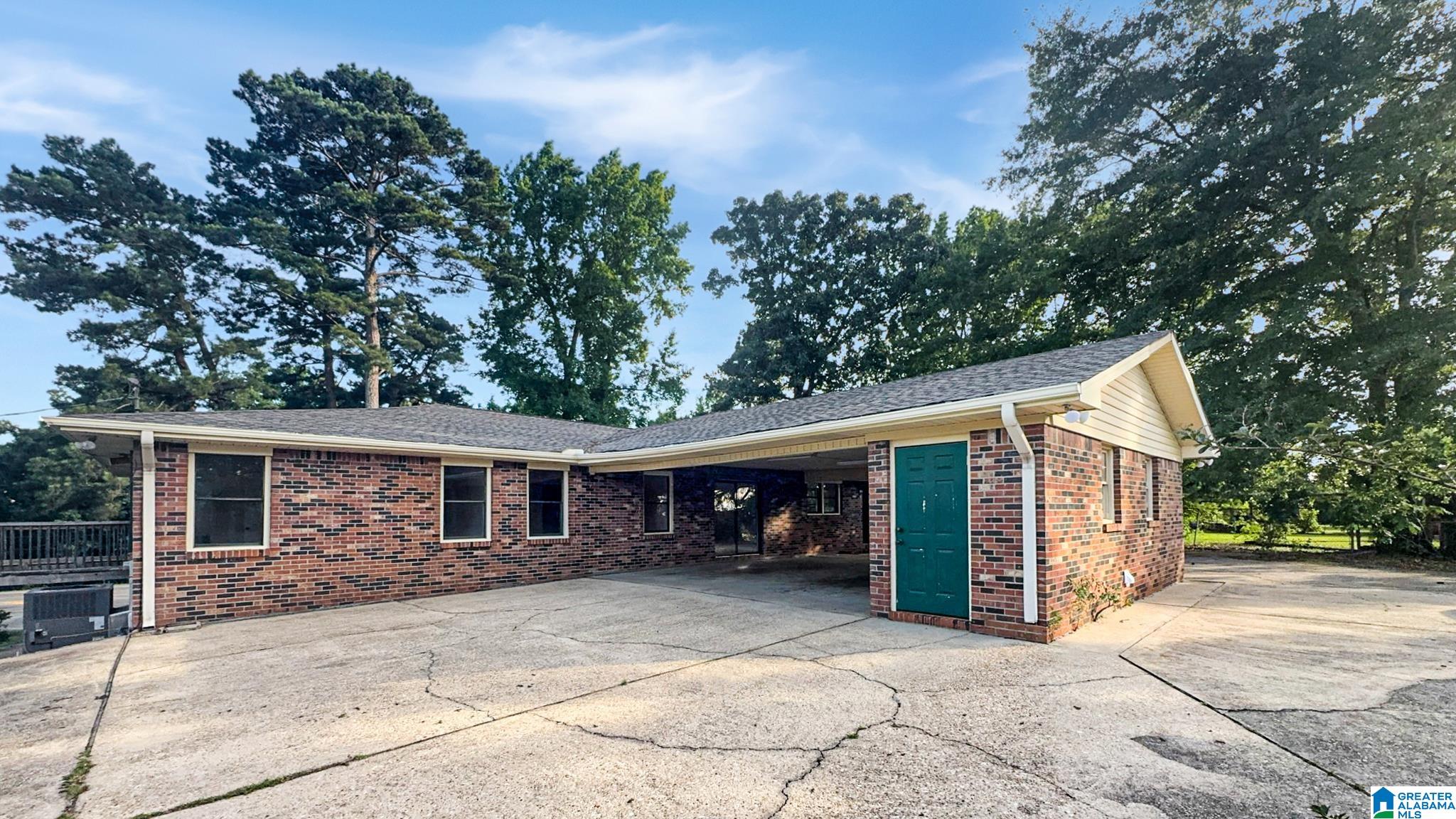 3950 SKYLAND BOULEVARD E