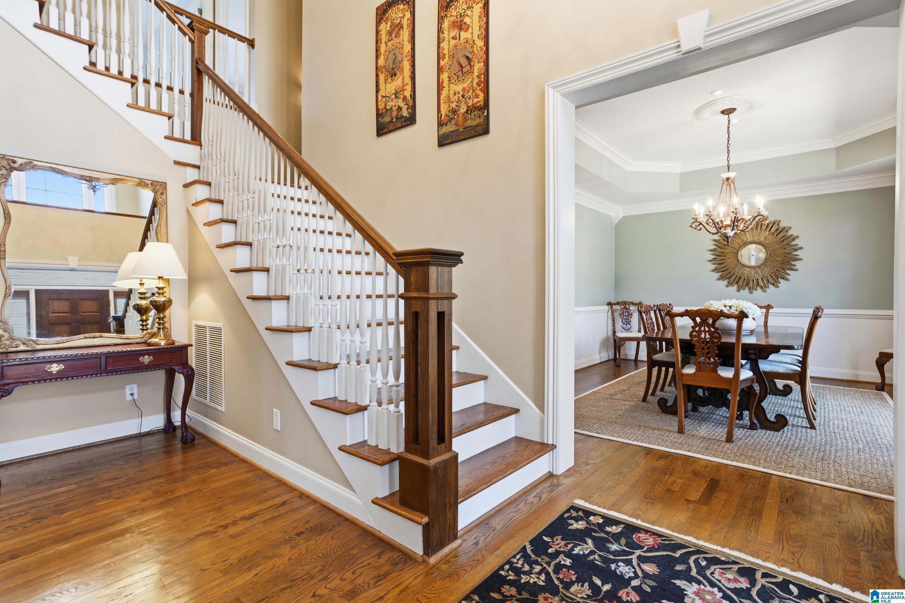 759 LAKE CREST DRIVE