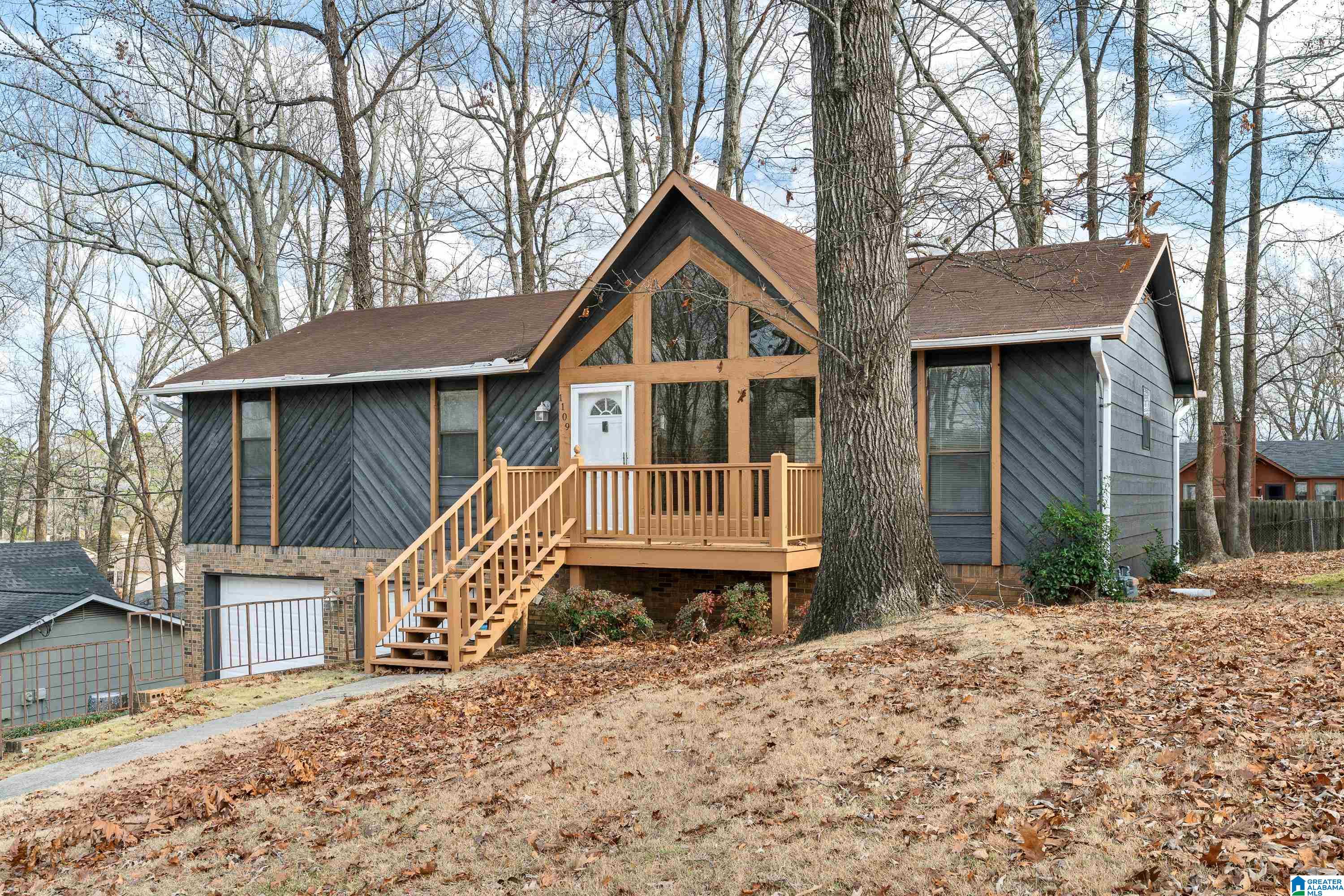 1109 MOONGLOW CIRCLE