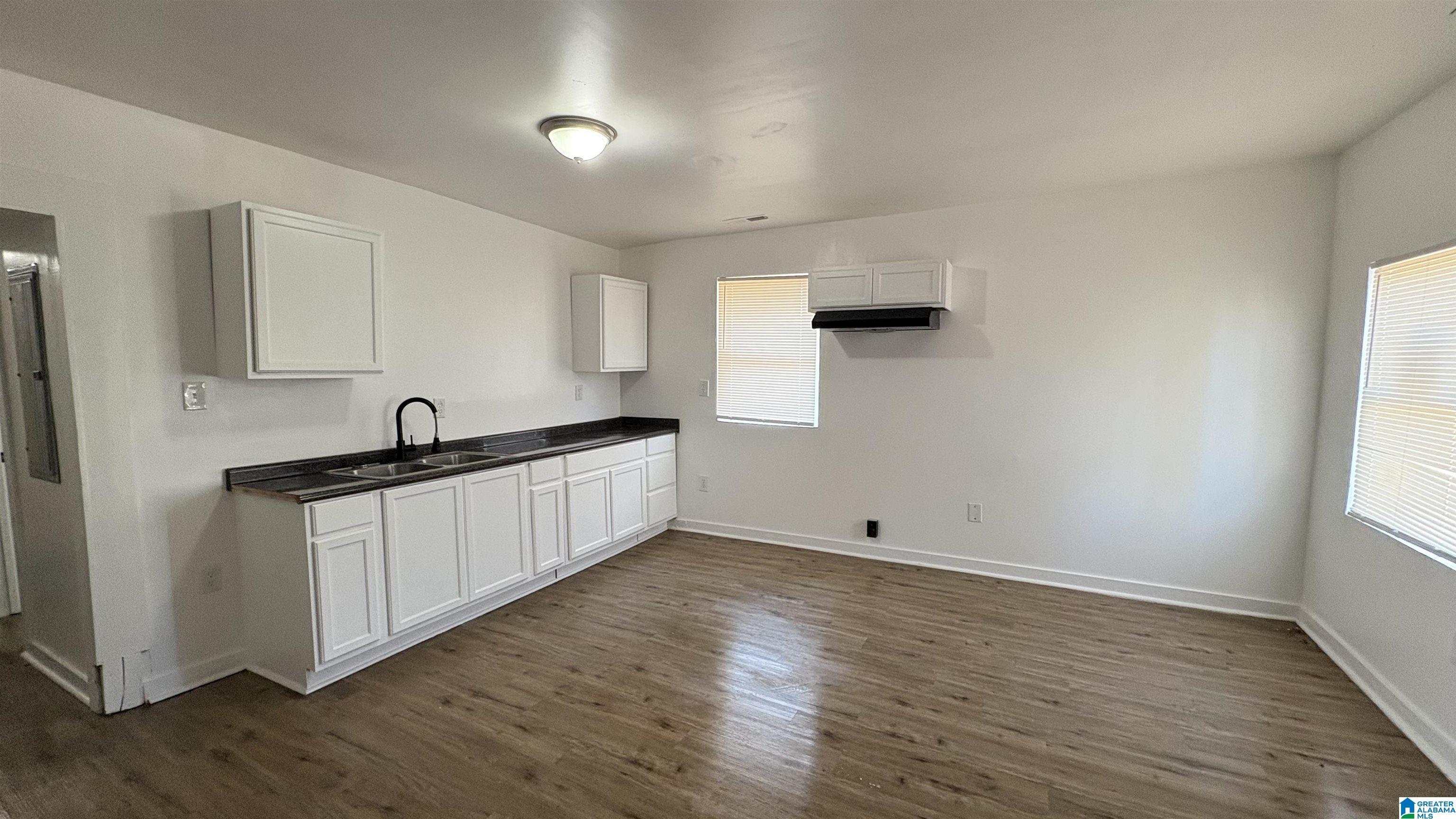 1310 STEINER AVENUE SW