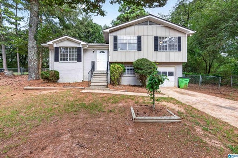 Photo of 5148 Darlene Drive, PINSON, AL 35126 (MLS # 21464943)