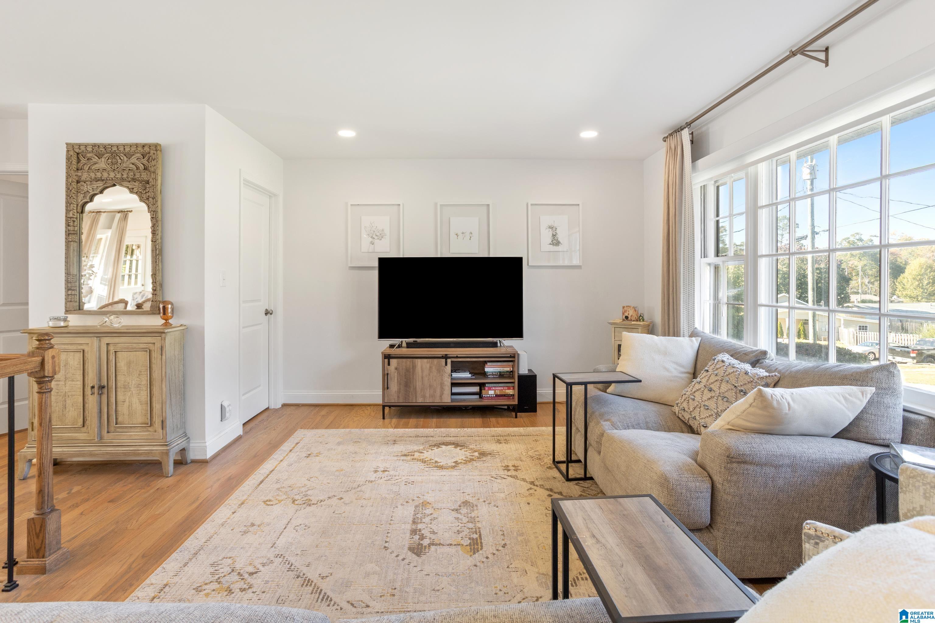 3157 VALLEY PARK DRIVE