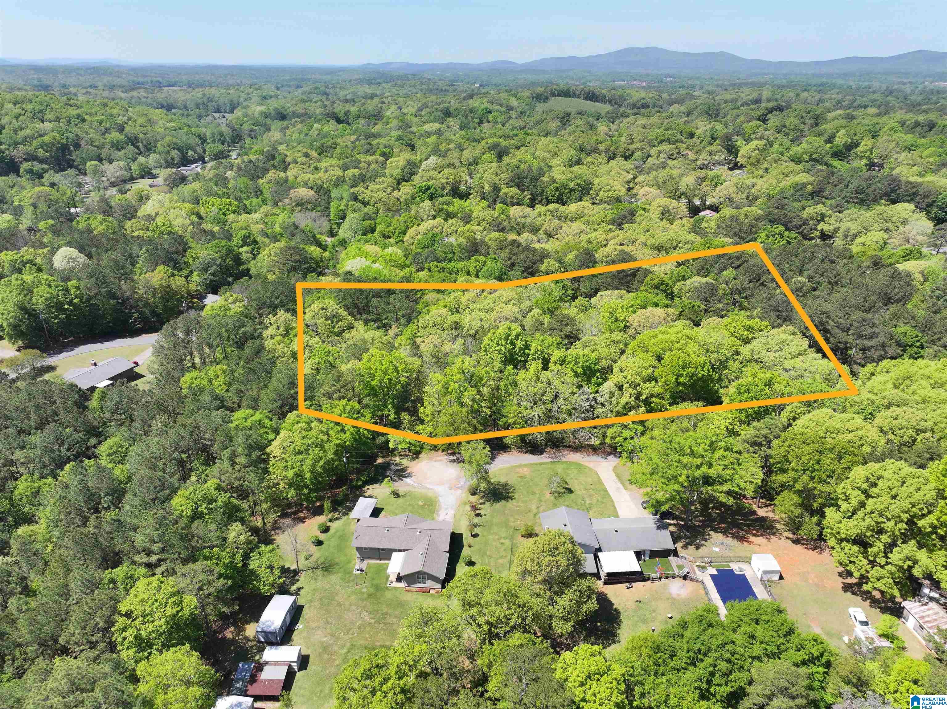 Off of CASTLEBERRY ROAD x