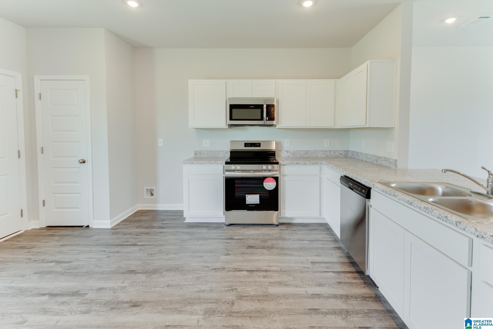 384 BUCKHORN LANE