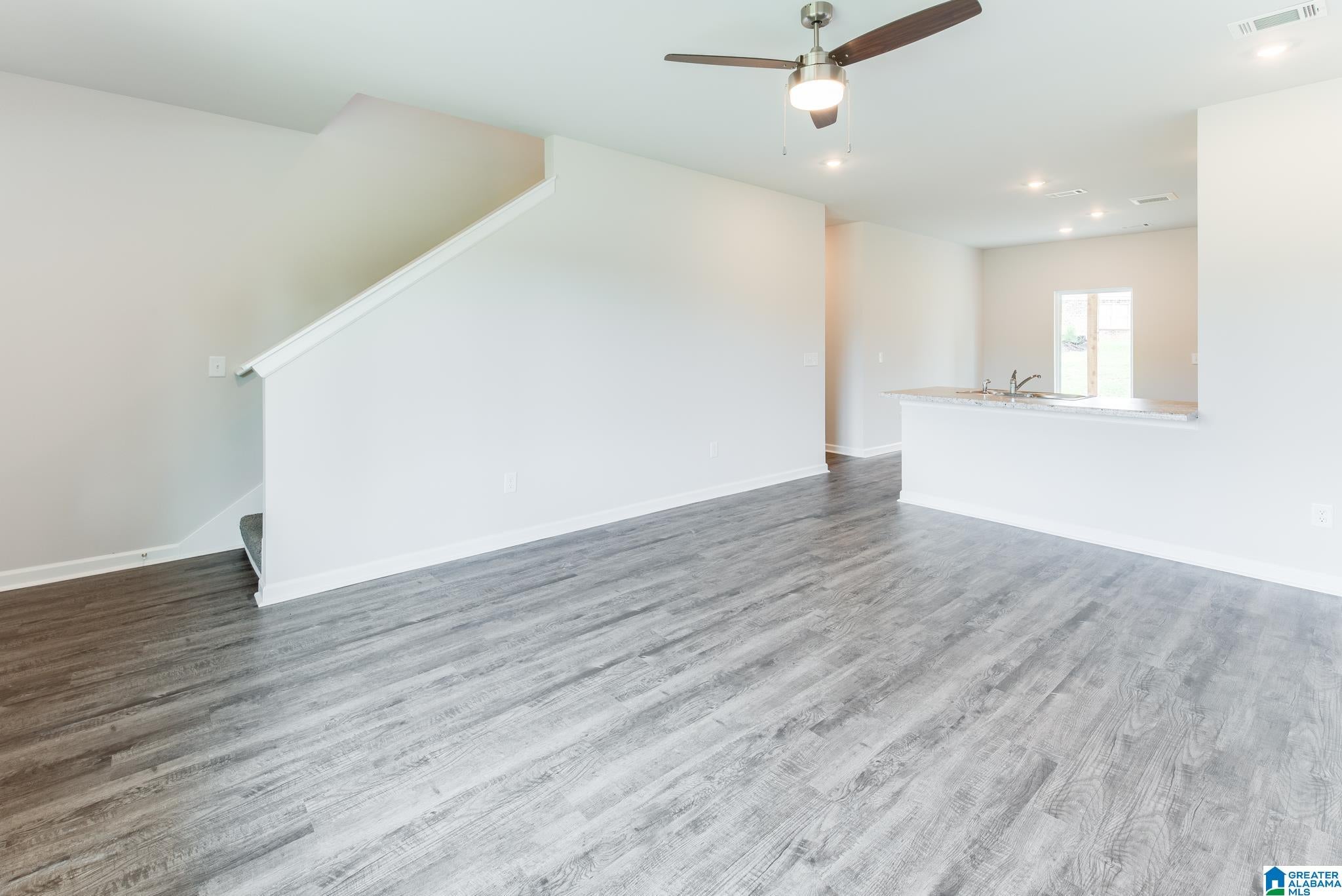 384 BUCKHORN LANE