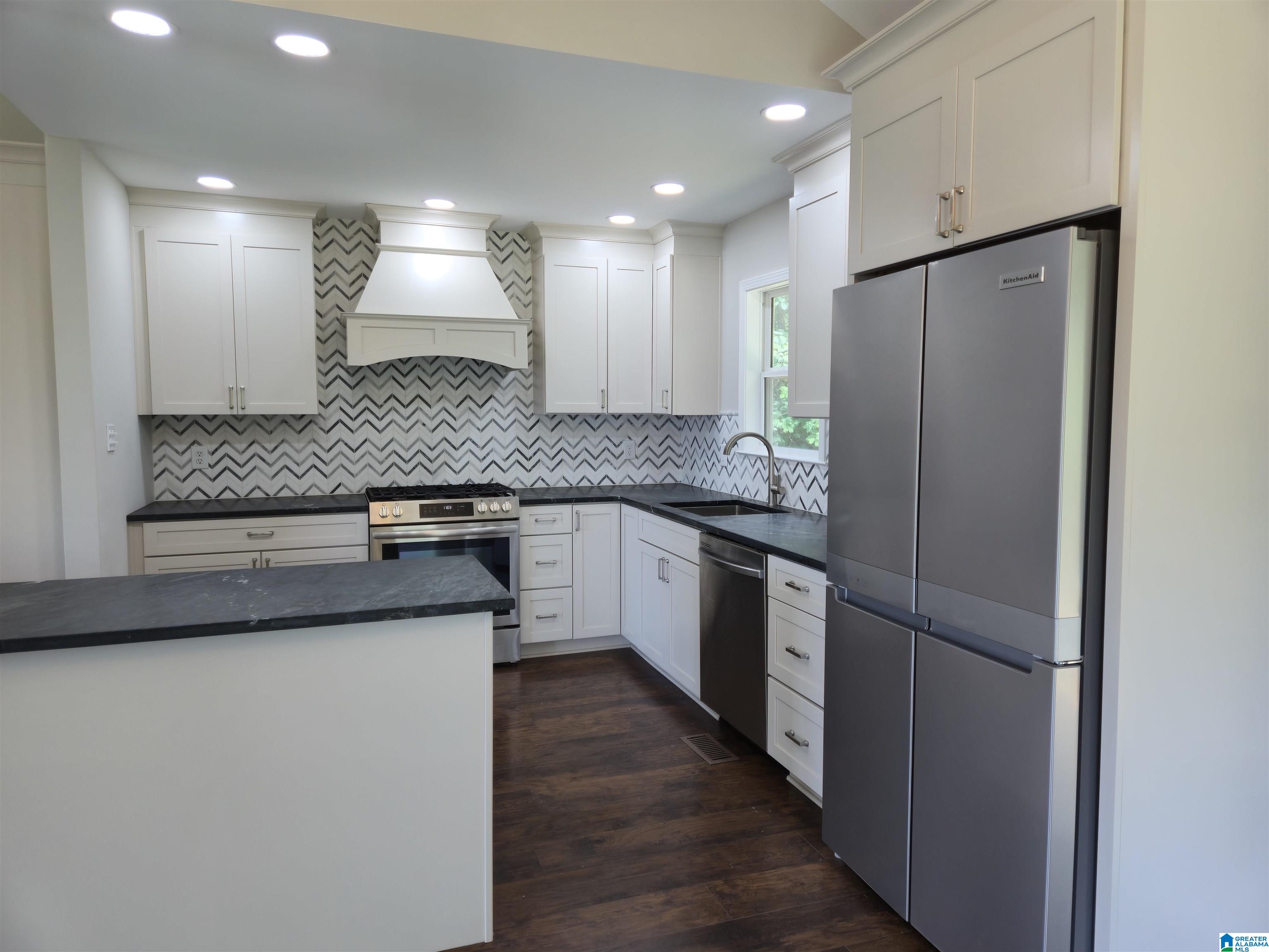 1163 CAMERON COVE CIRCLE